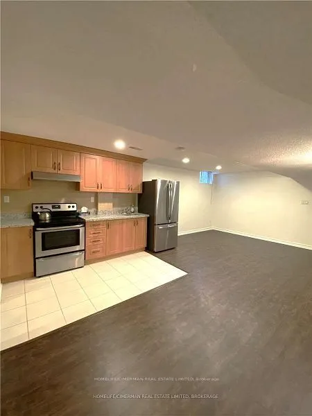 35 Green Ash Crescent, #Lower, Unit A