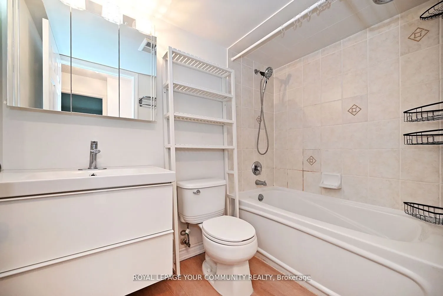 23 Oneida Crescent, #1206