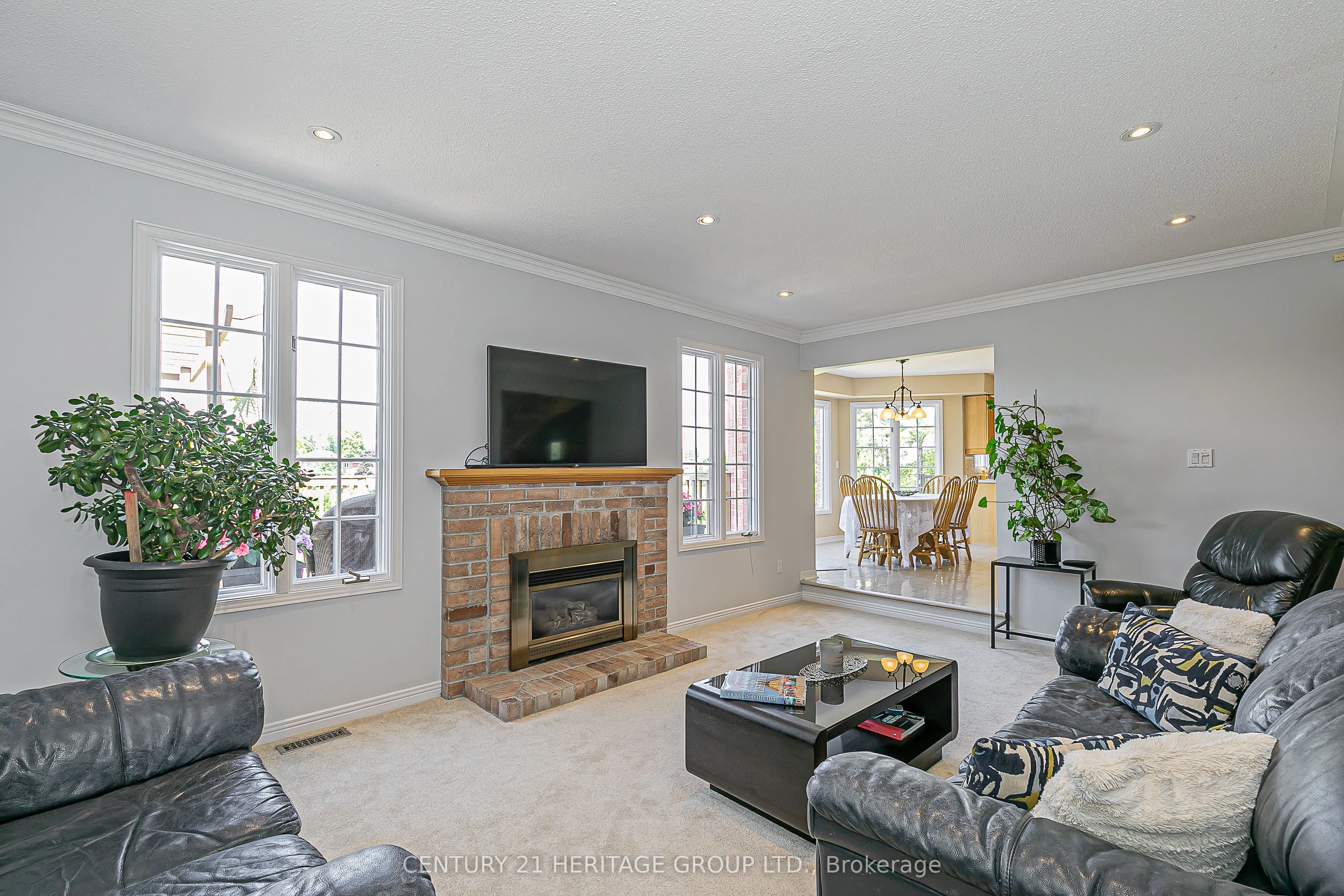 152 Cranberry Lane