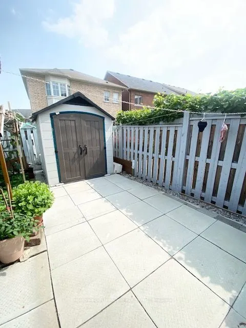 81 Beckett Avenue