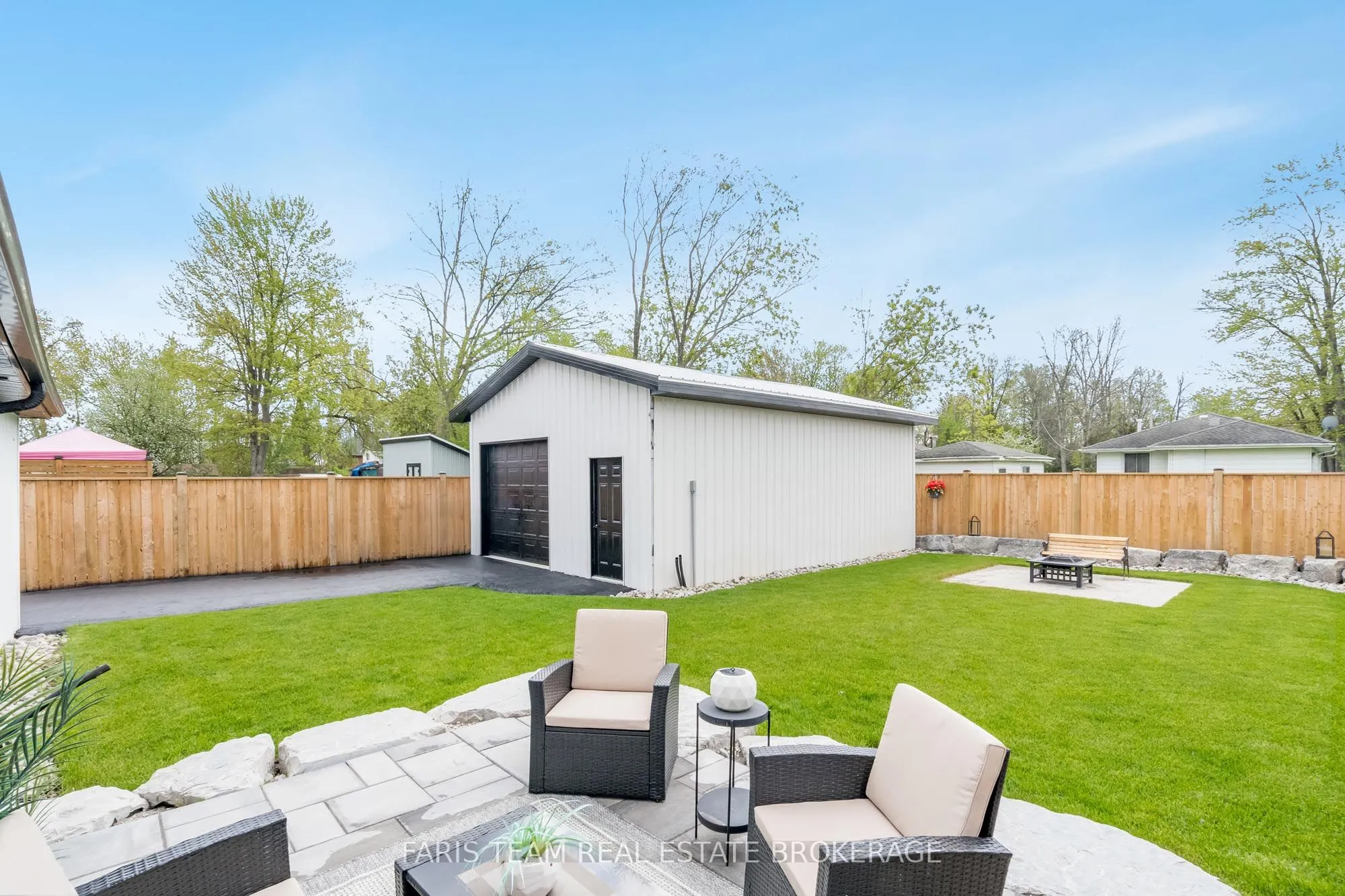 1135 Poplar Drive