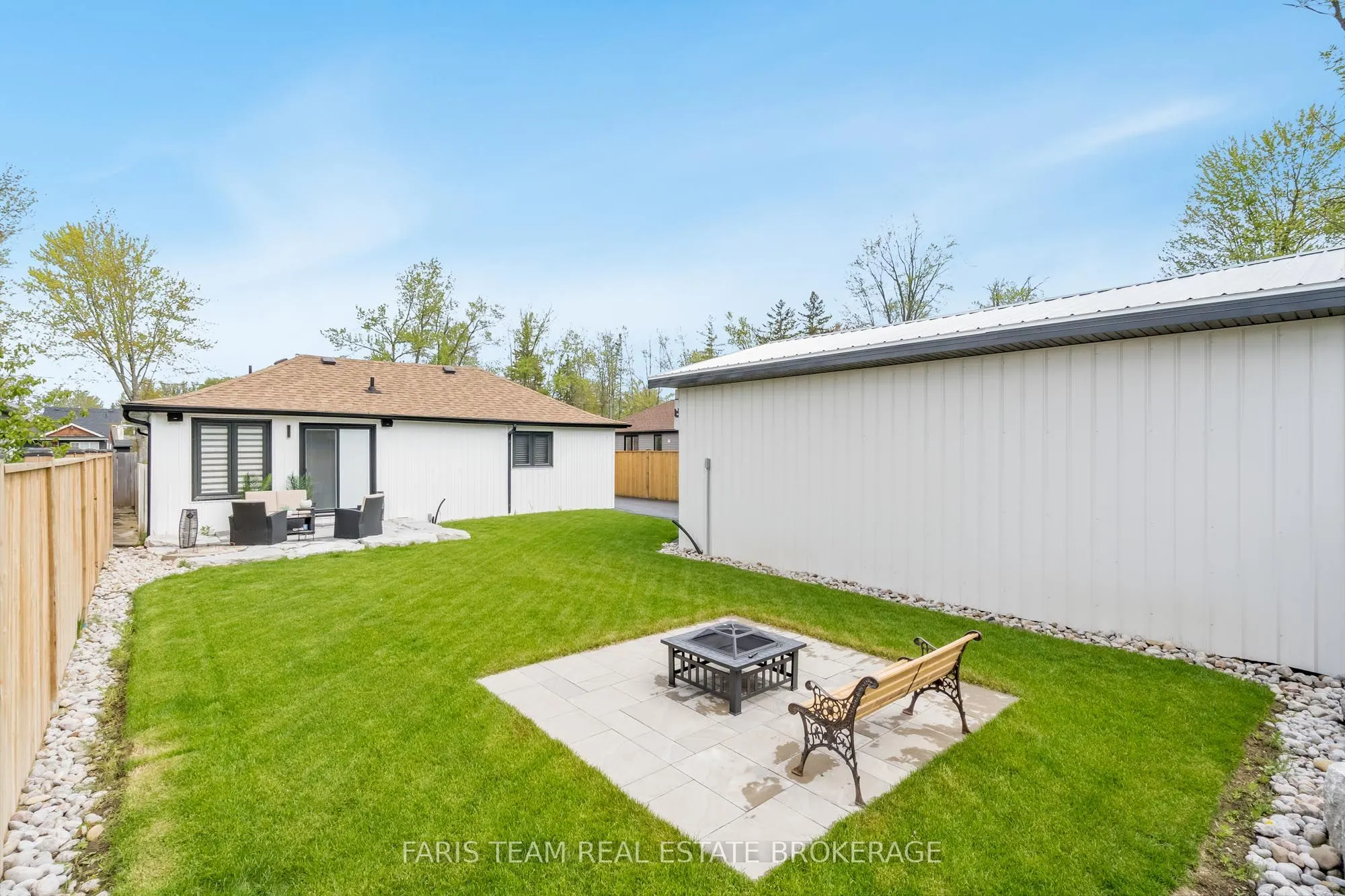 1135 Poplar Drive