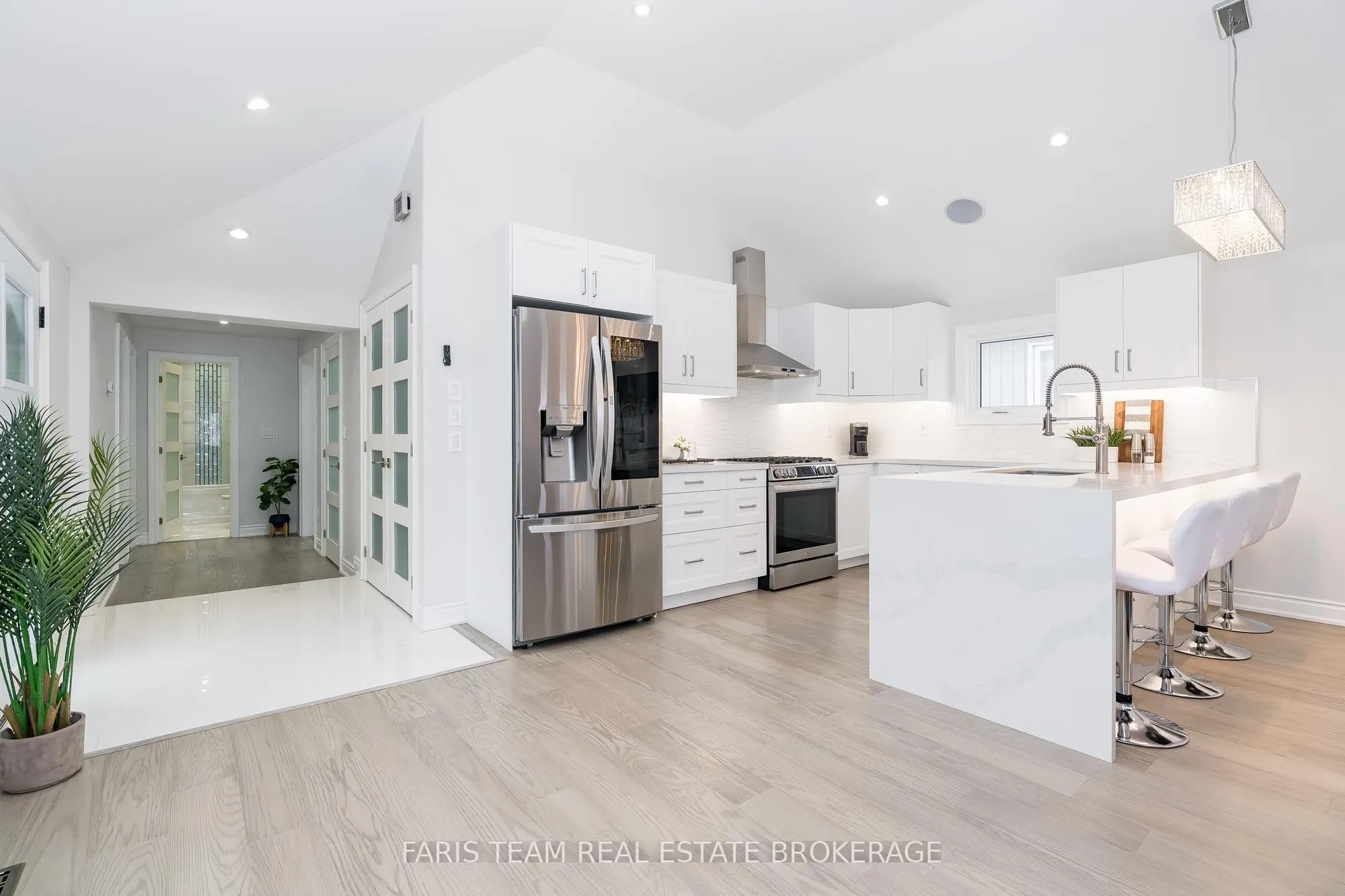 1135 Poplar Drive