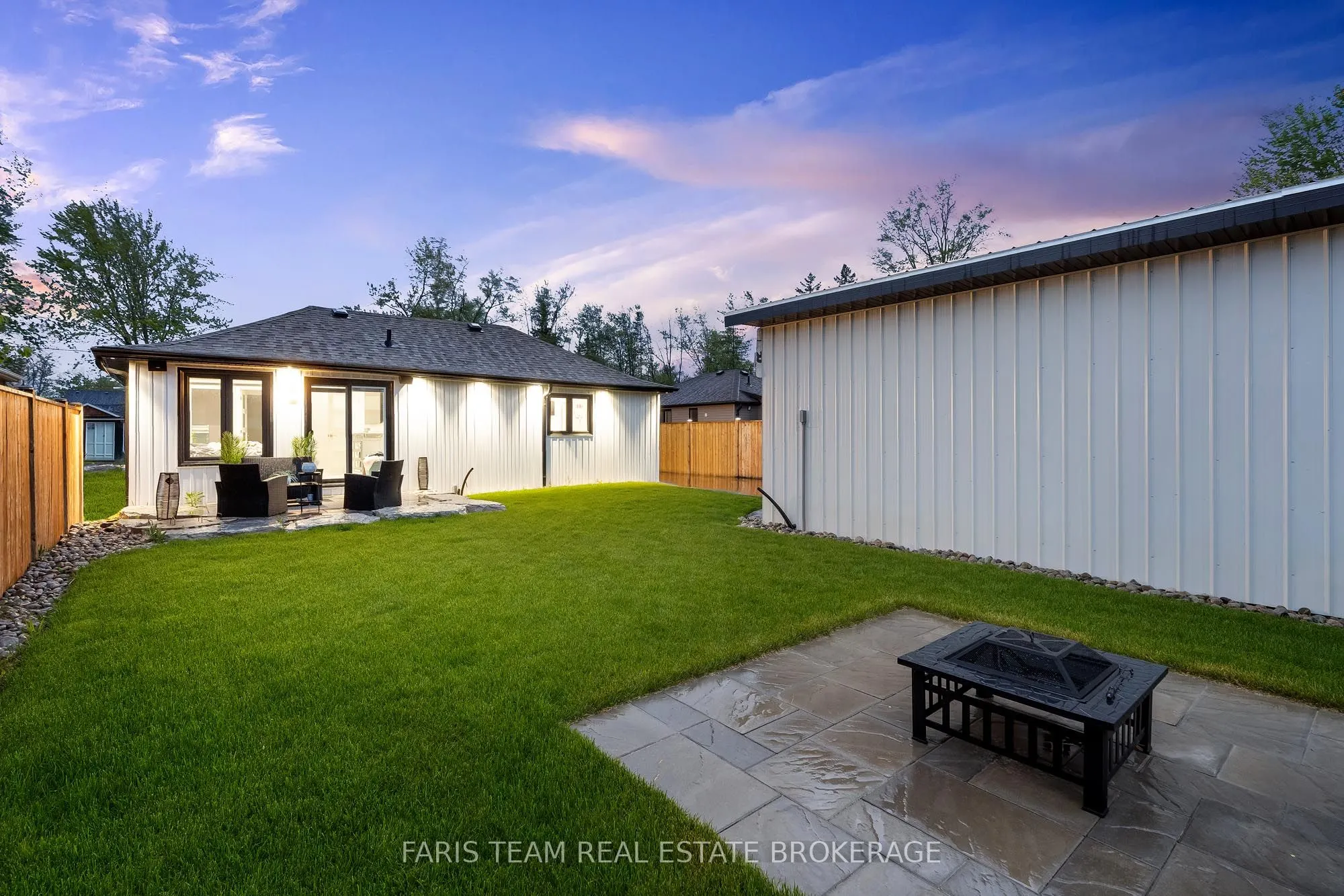 1135 Poplar Drive