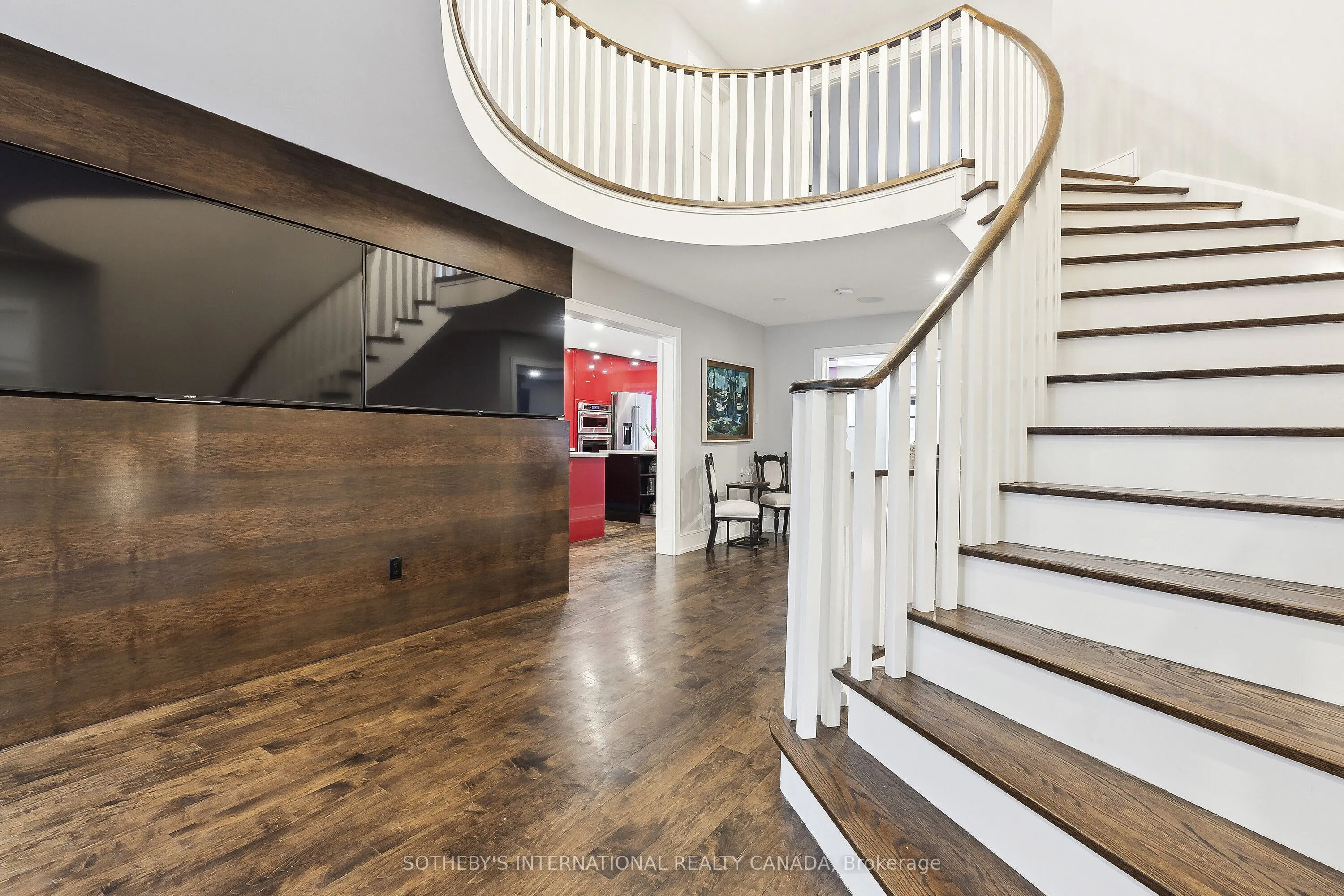 16 Eastgate Crescent