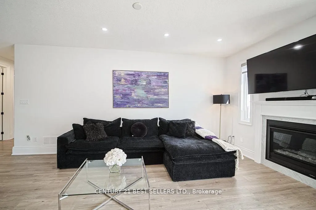 5 Wood Crescent