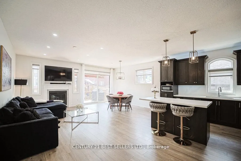 5 Wood Crescent