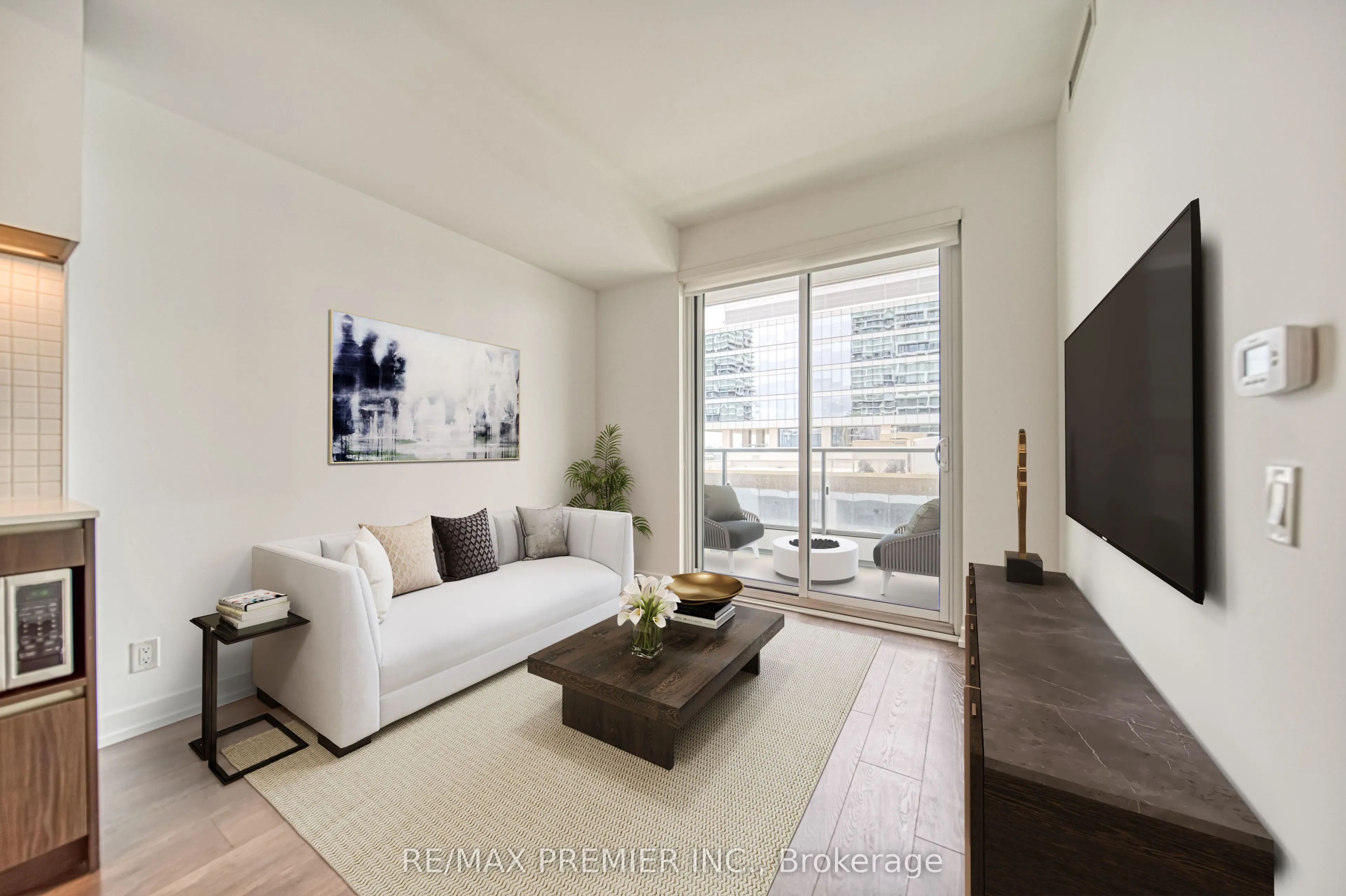 5 Buttermill Avenue, #603