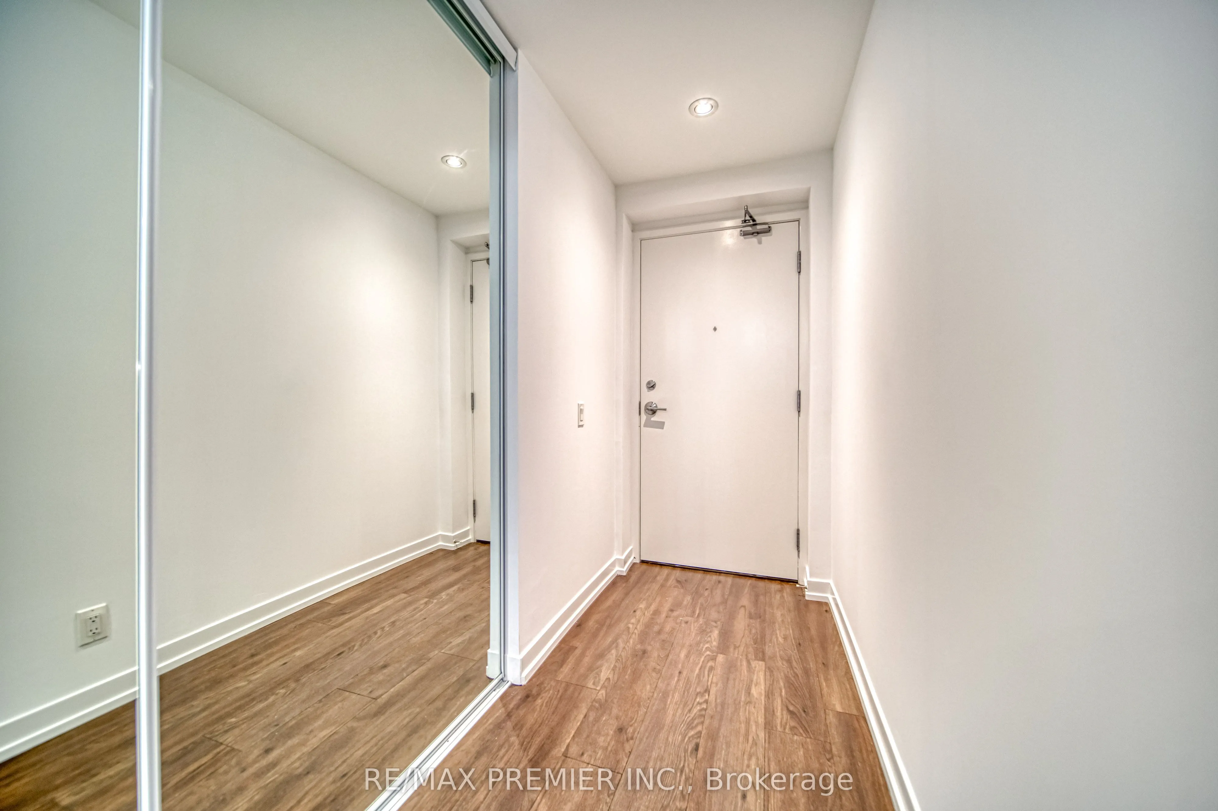 5 Buttermill Avenue, #603