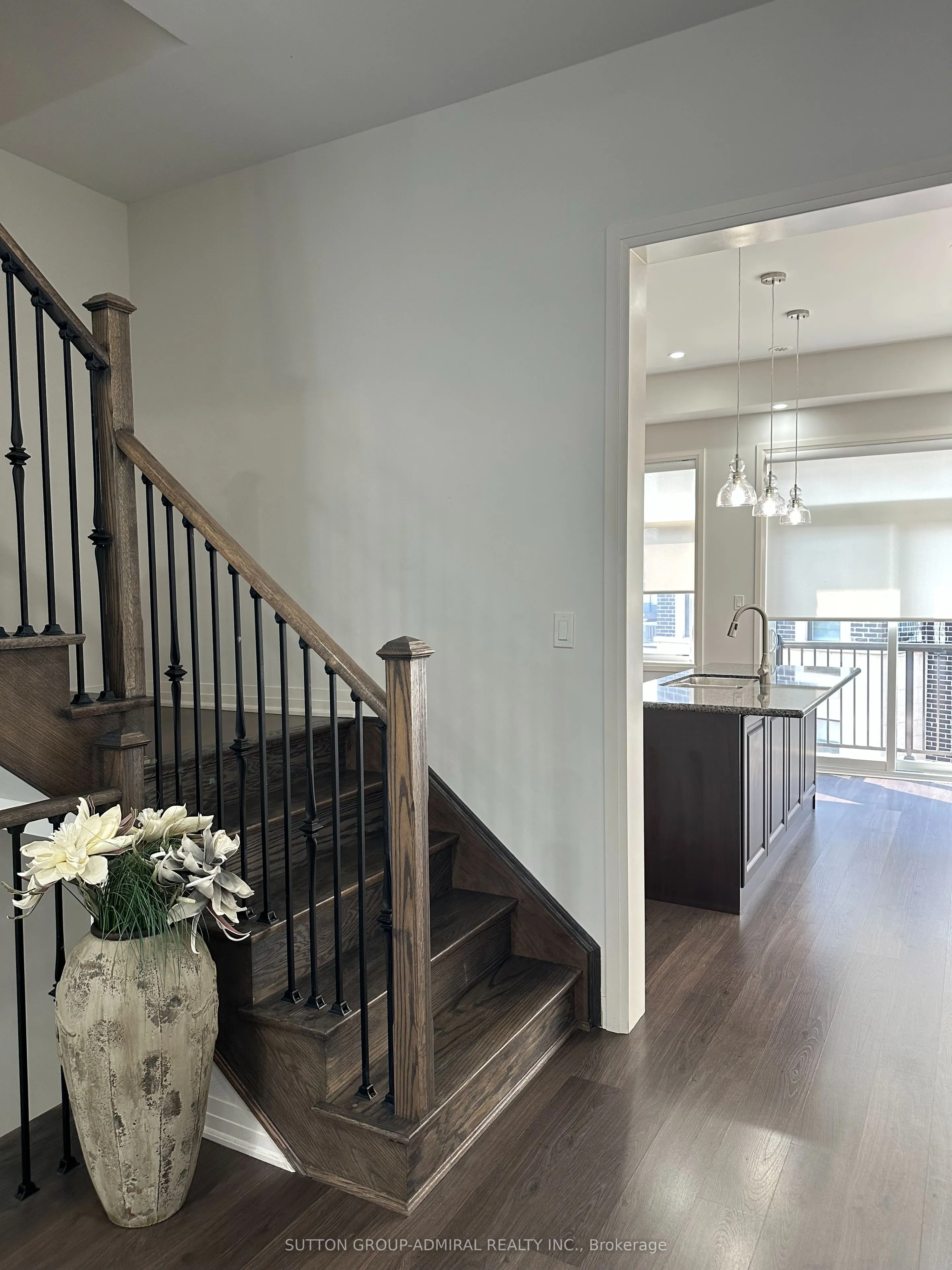 11 Arianna Crescent
