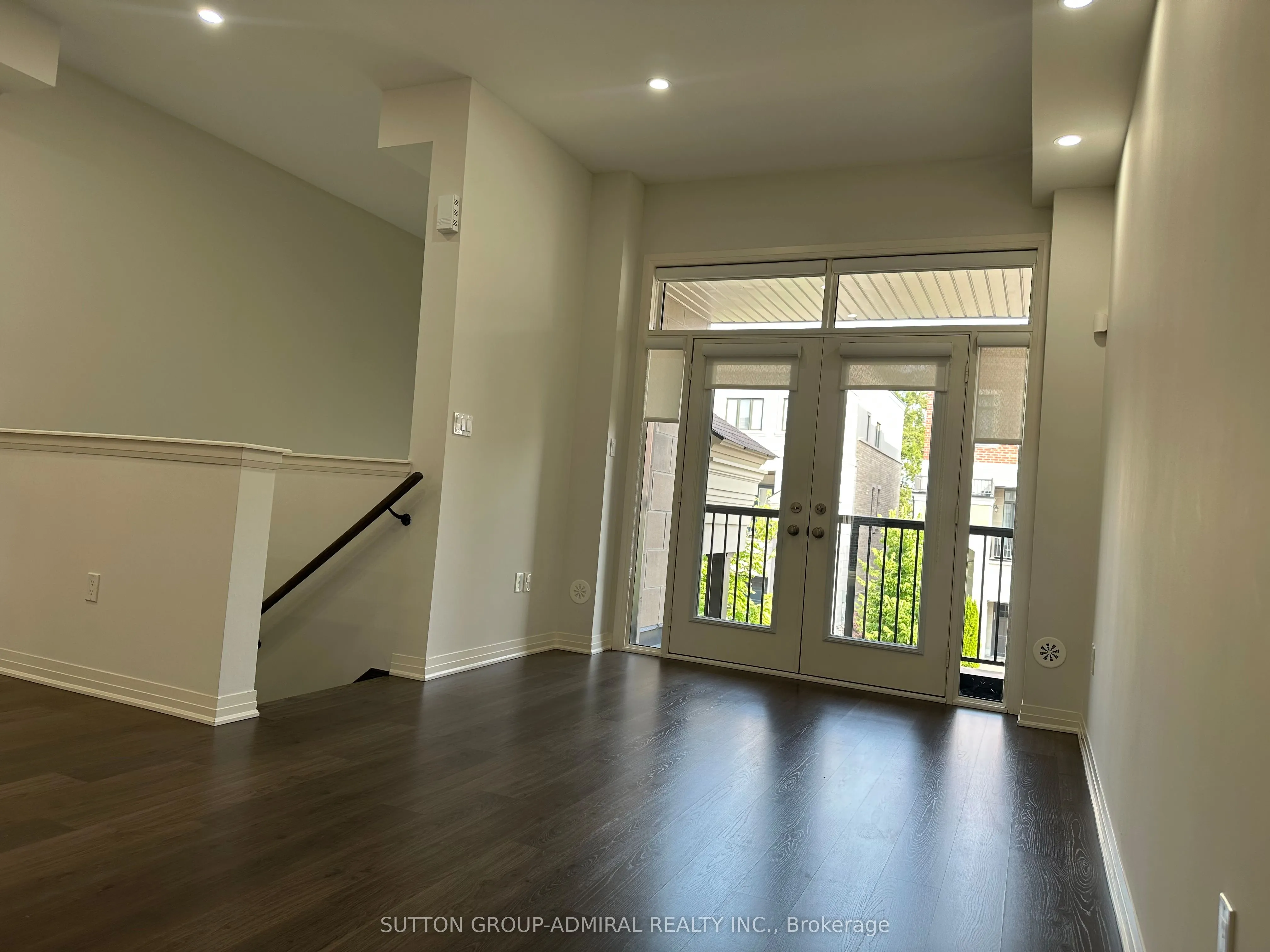 11 Arianna Crescent