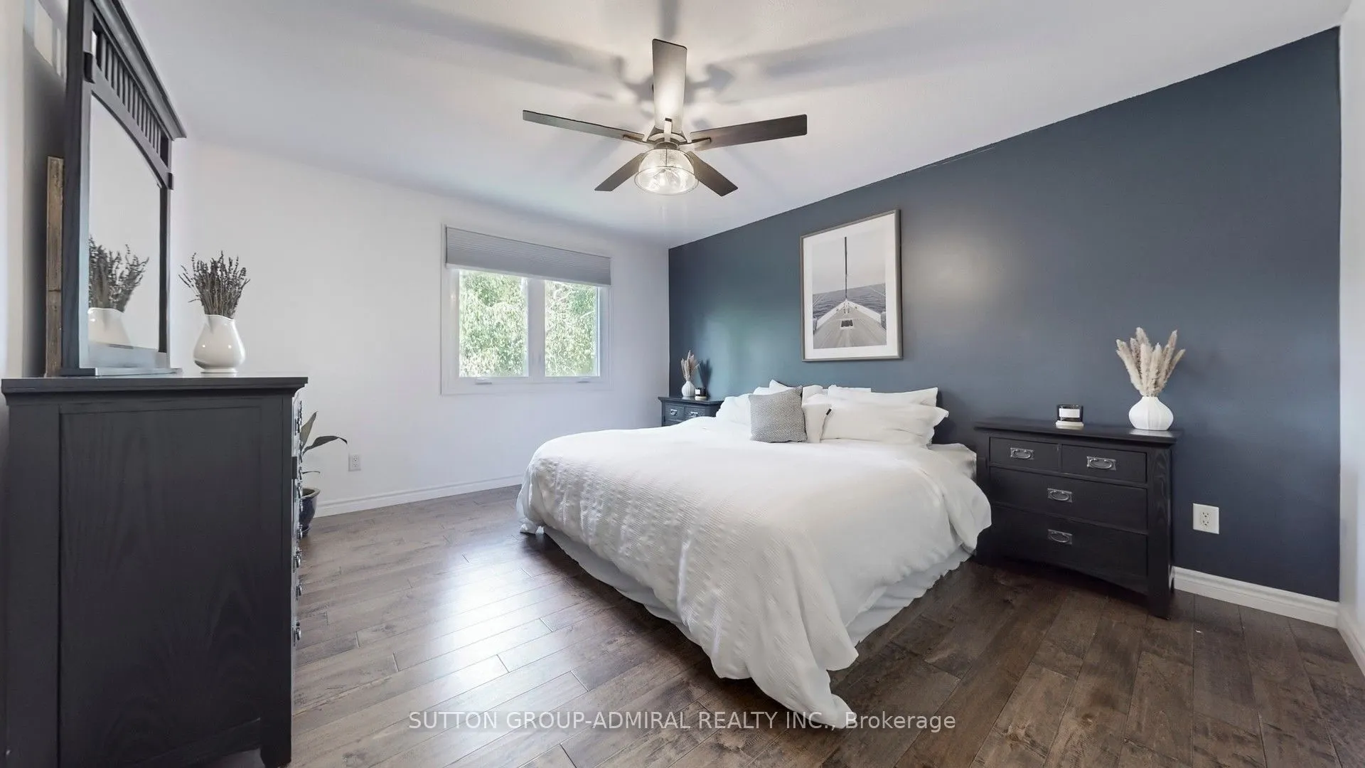 8 Balmoral Heights