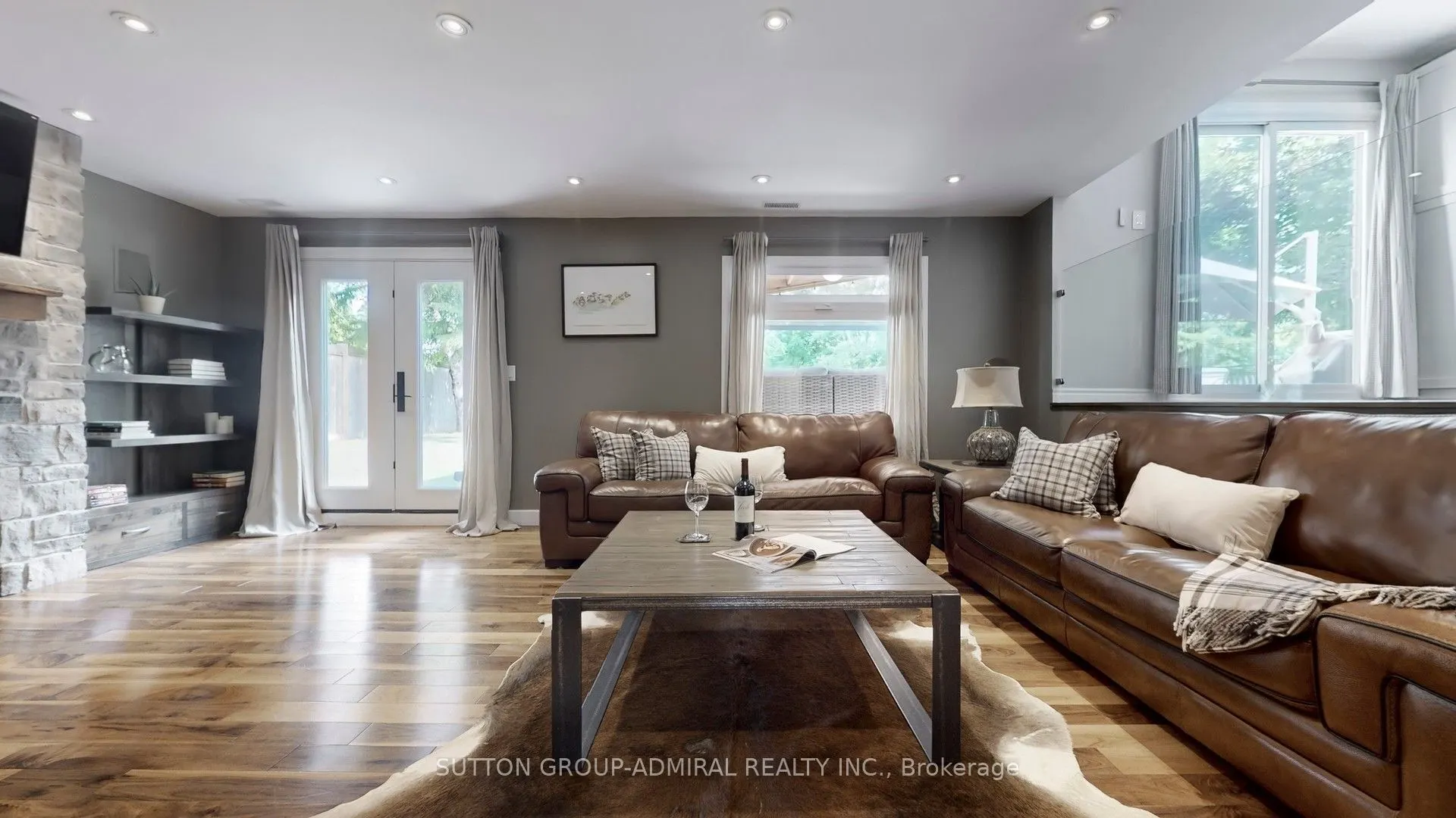 8 Balmoral Heights