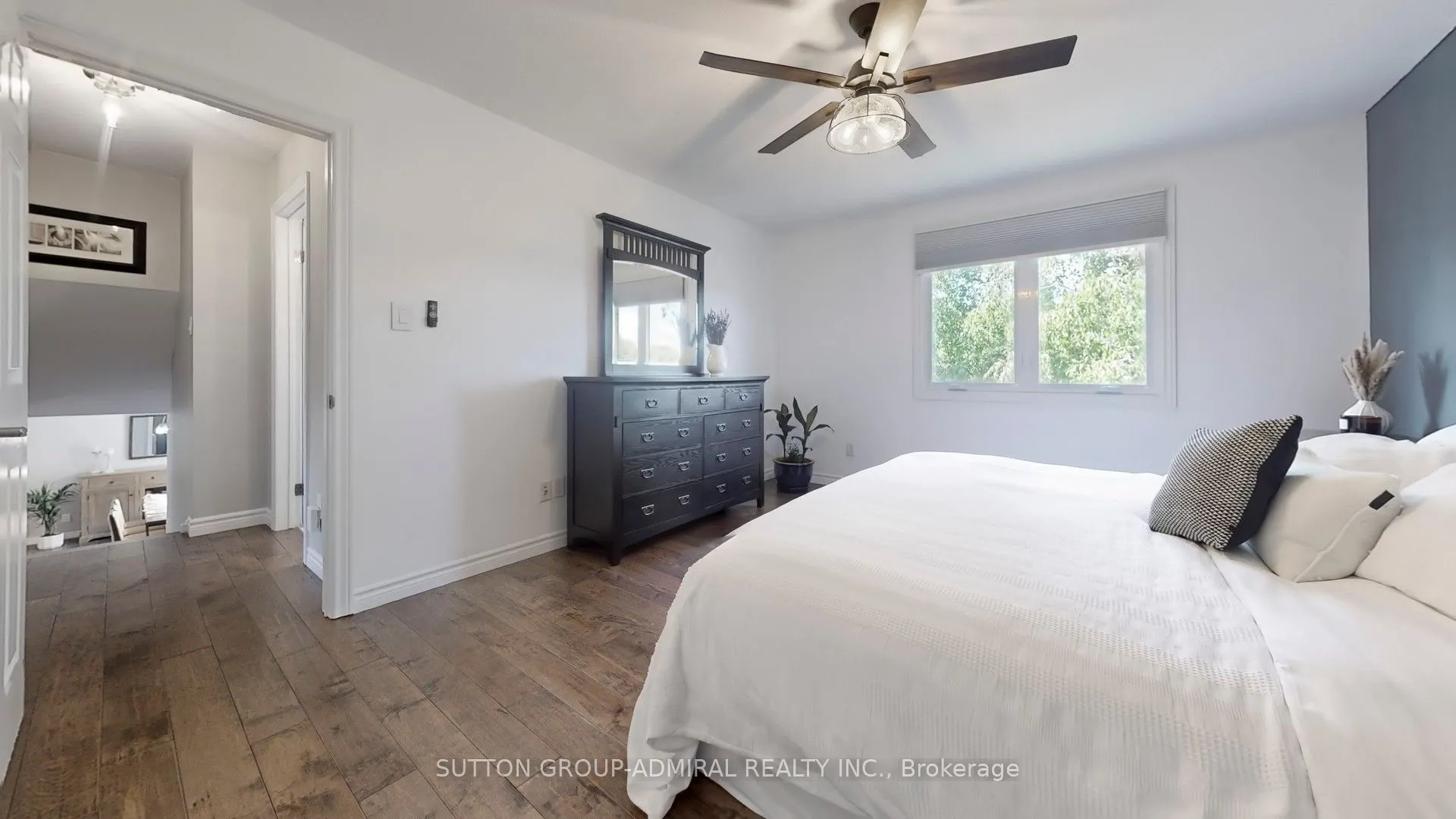 8 Balmoral Heights