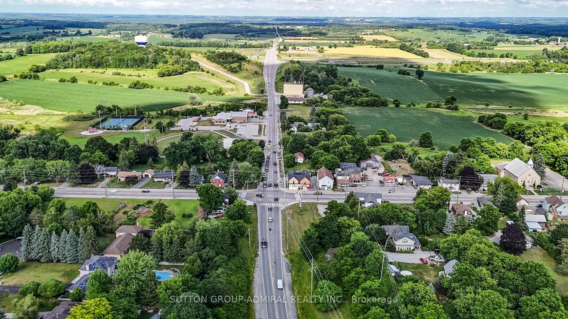 8 Balmoral Heights