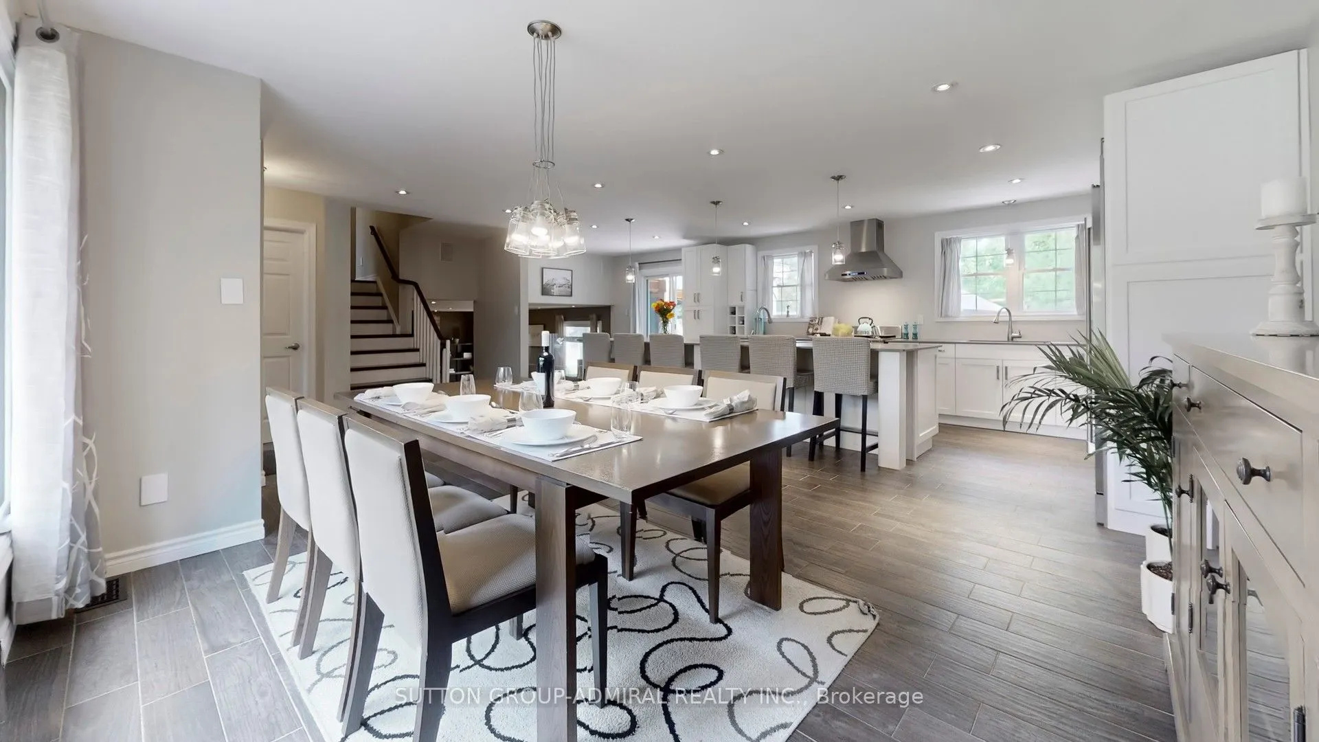 8 Balmoral Heights