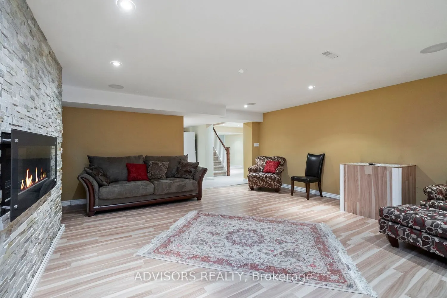 15 Alcaine Court