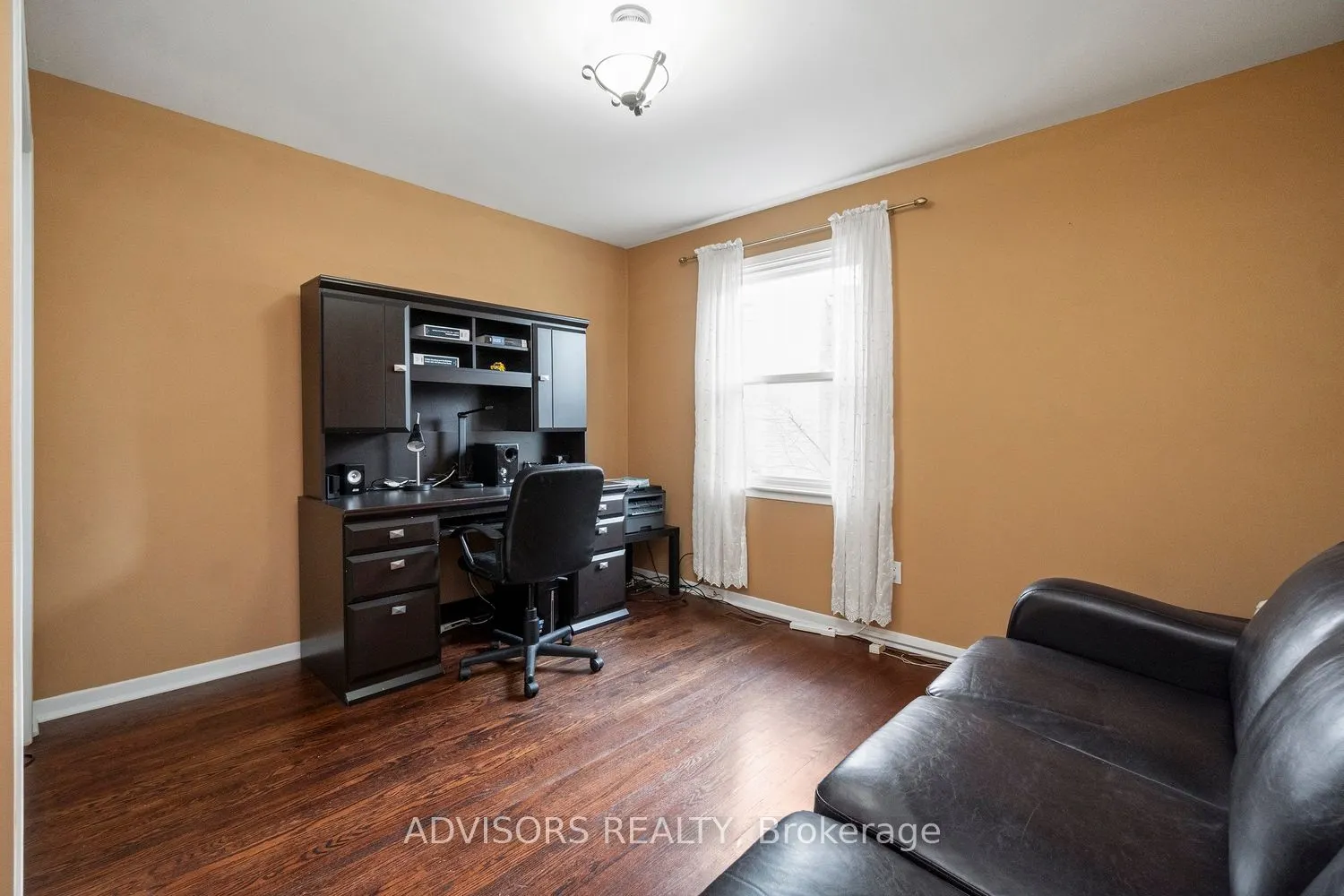 15 Alcaine Court