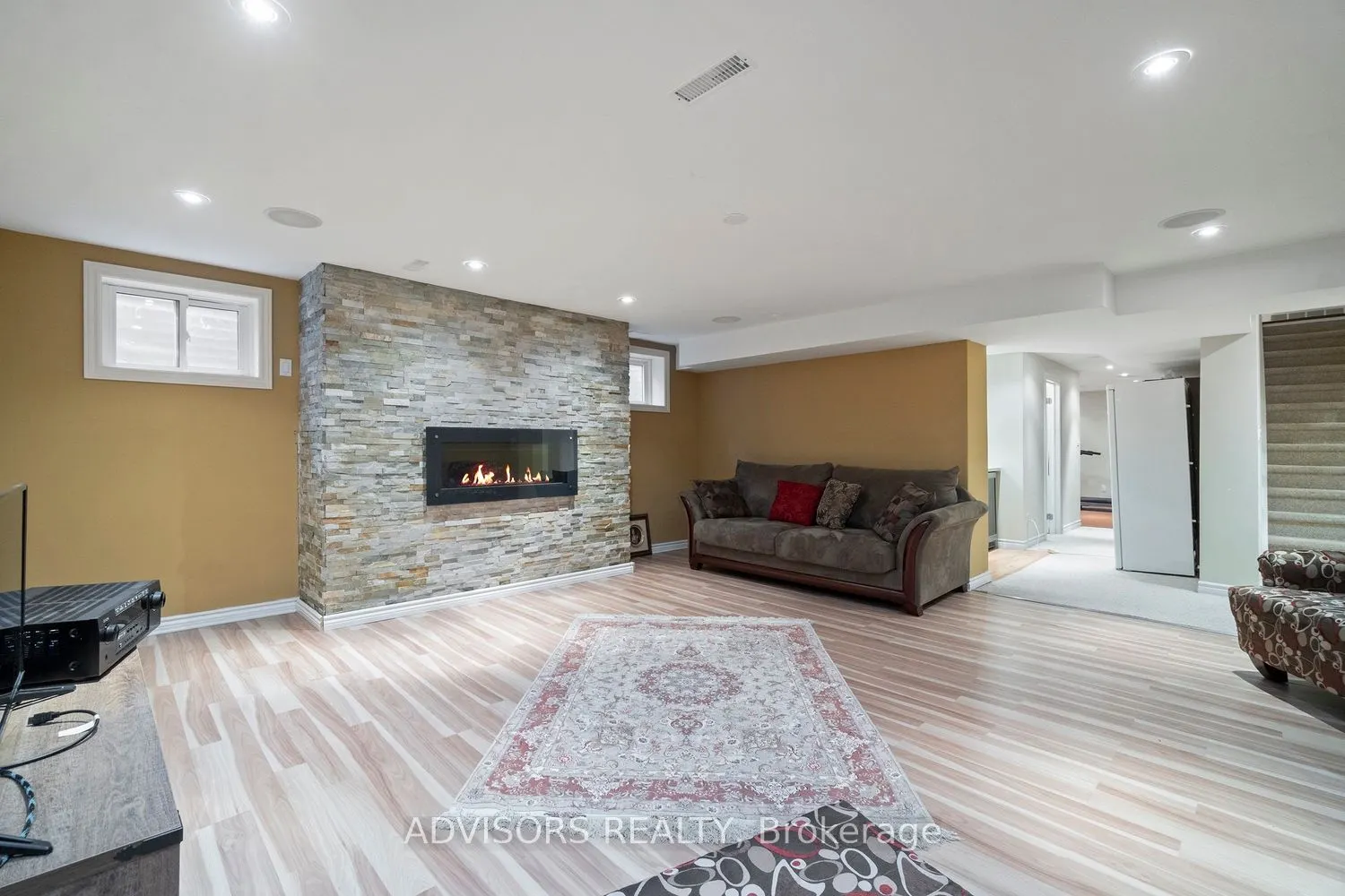 15 Alcaine Court