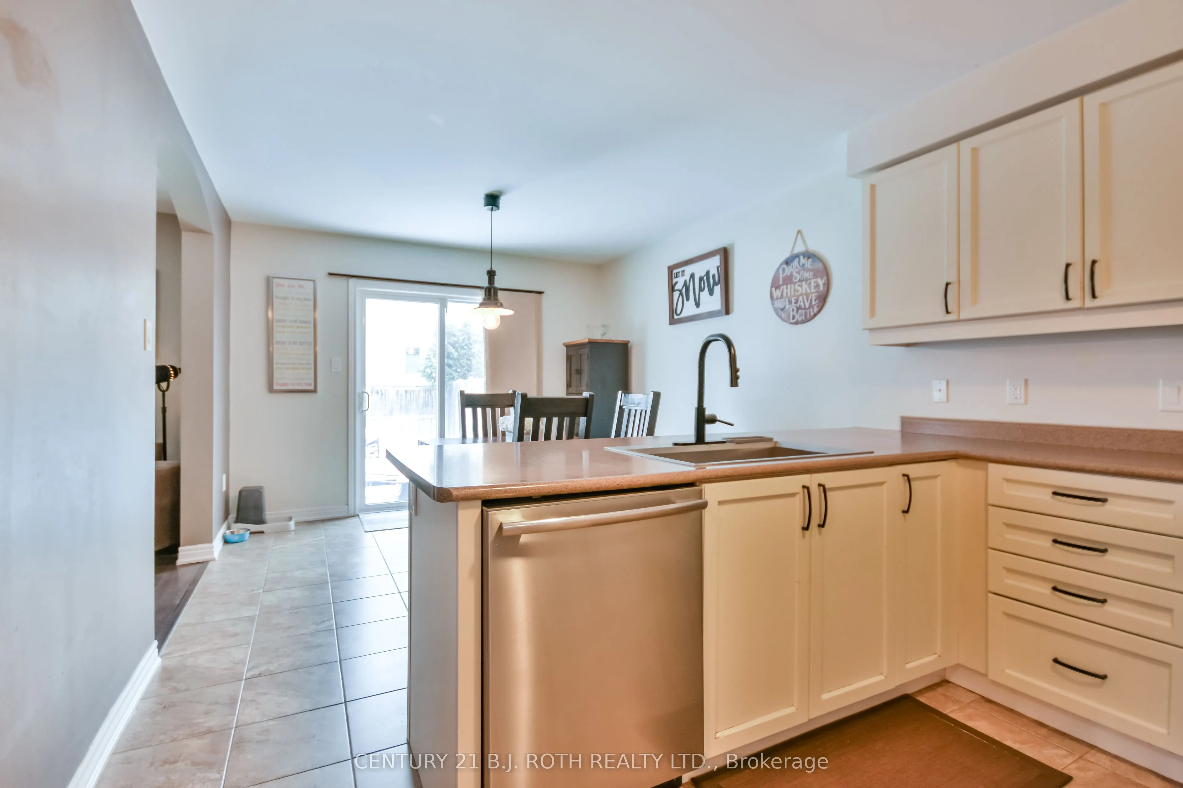212 Maplewood Drive
