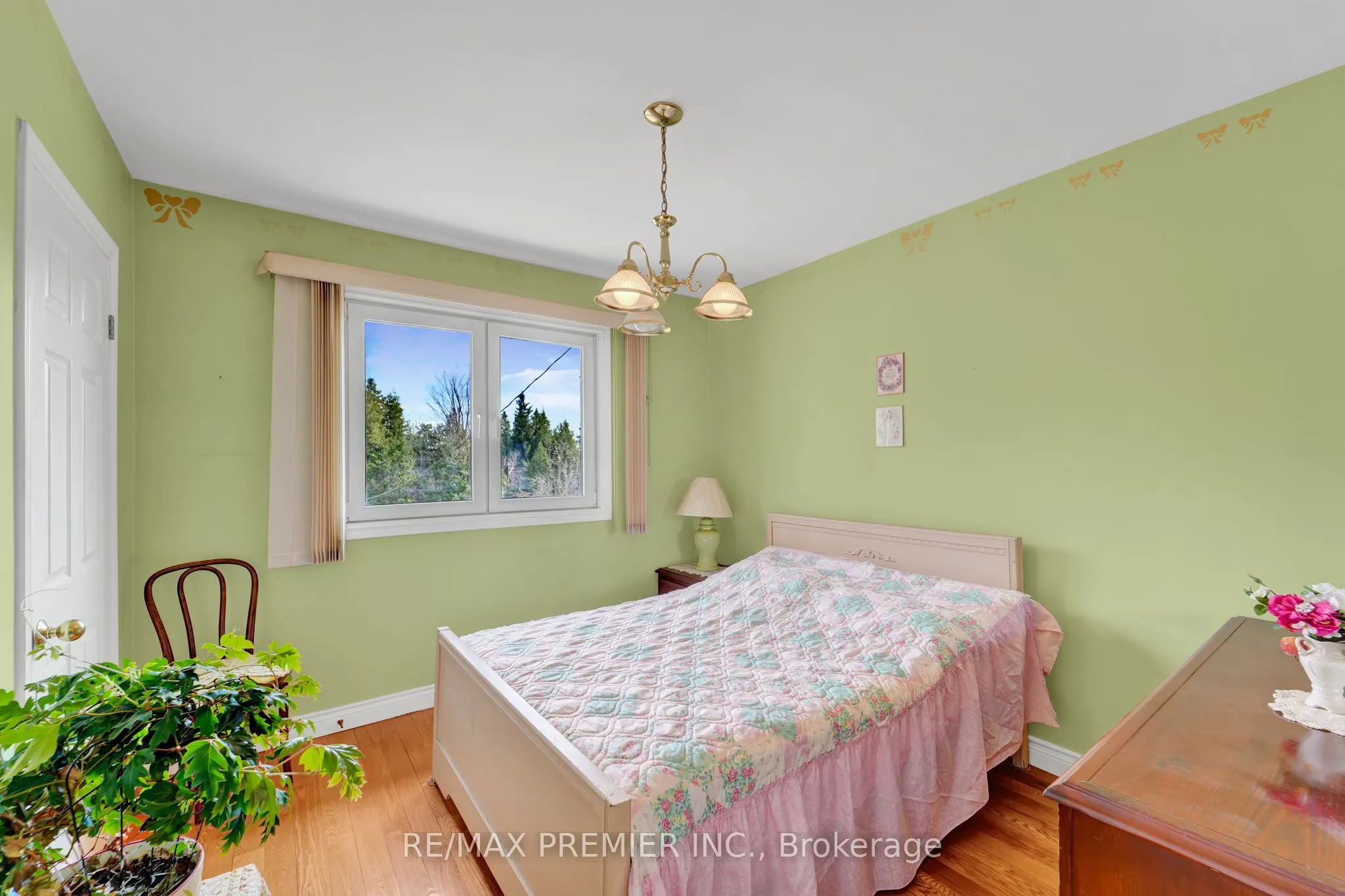 352 Uxbridge Pickering Tline Road