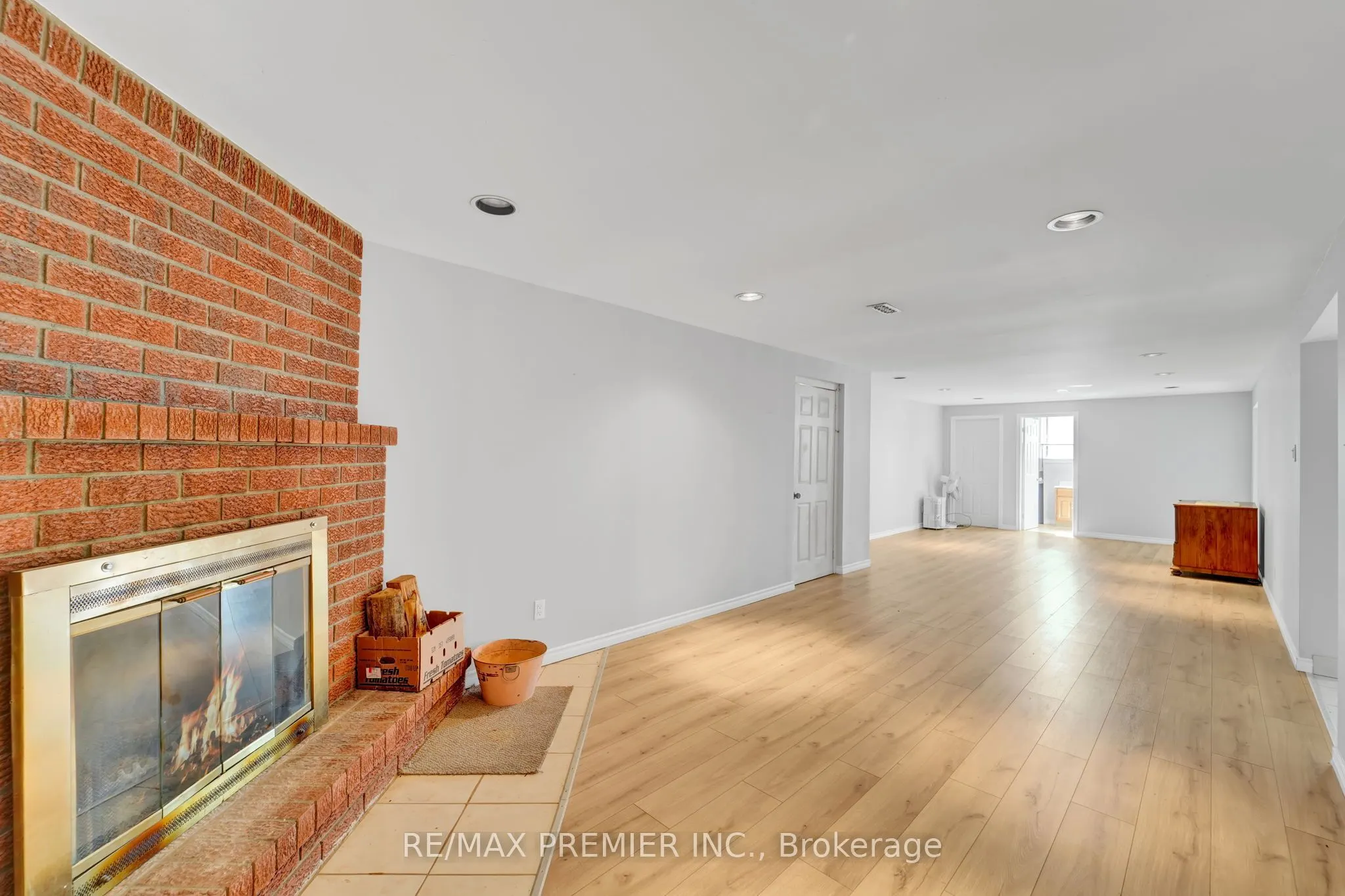 352 Uxbridge Pickering Tline Road