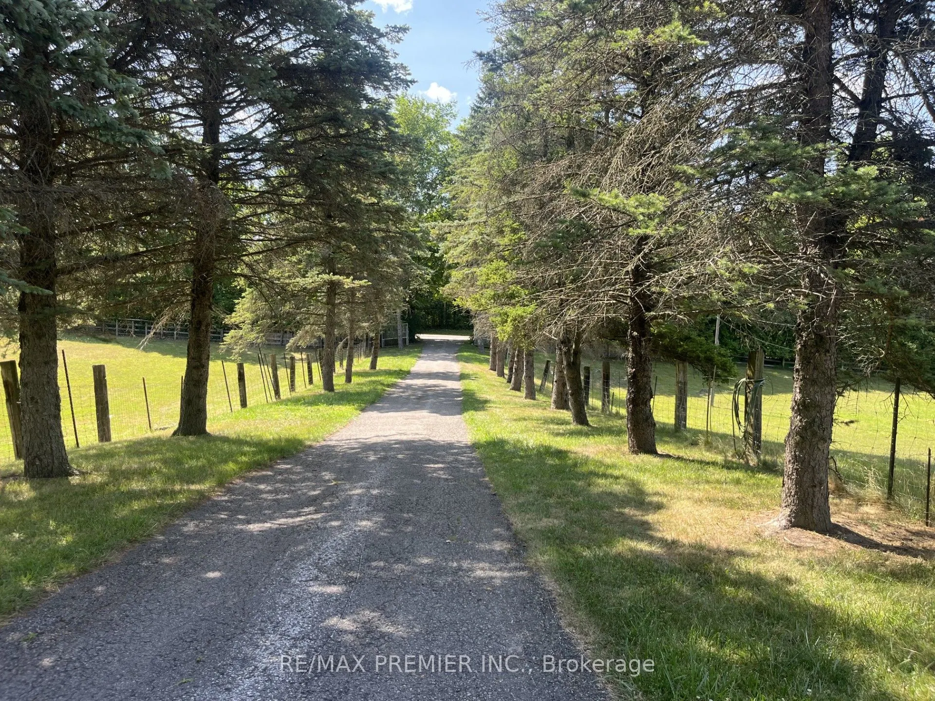 352 Uxbridge Pickering Tline Road