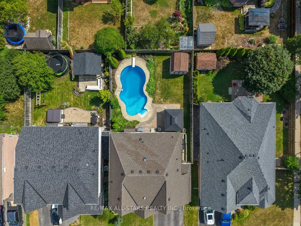 54 Cosmos Avenue