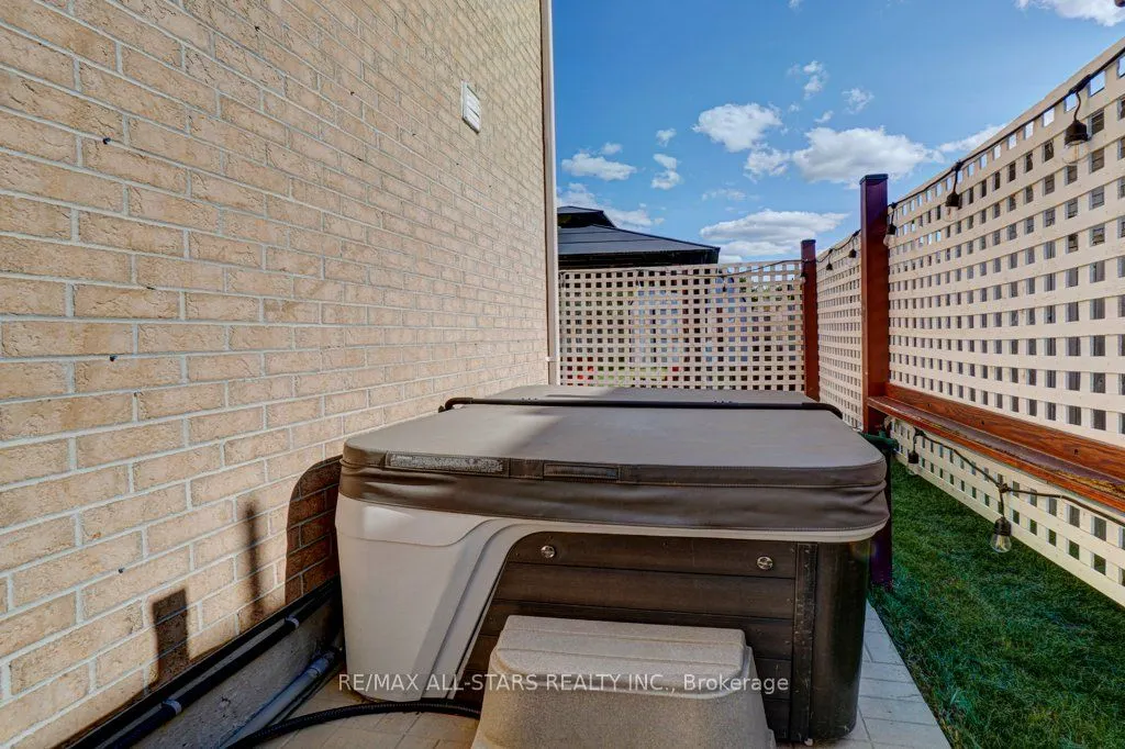 54 Cosmos Avenue