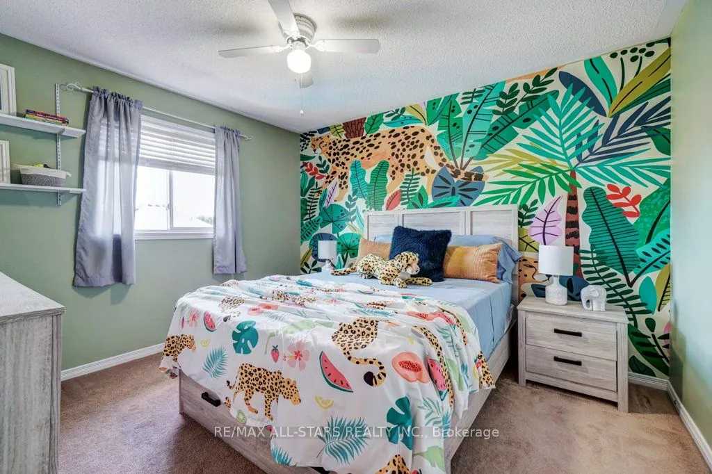 54 Cosmos Avenue