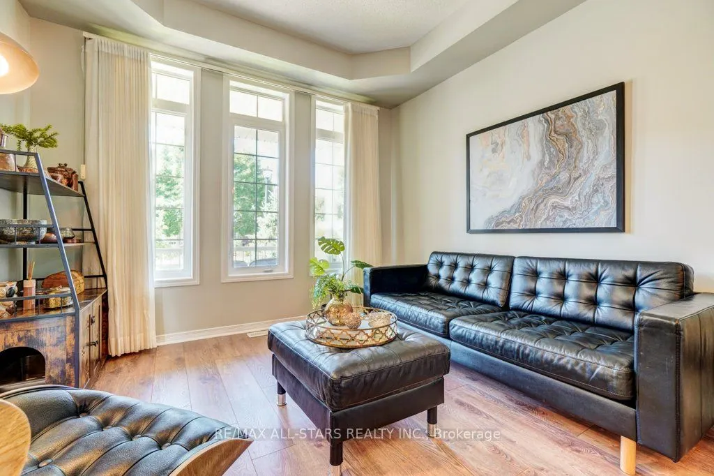 54 Cosmos Avenue
