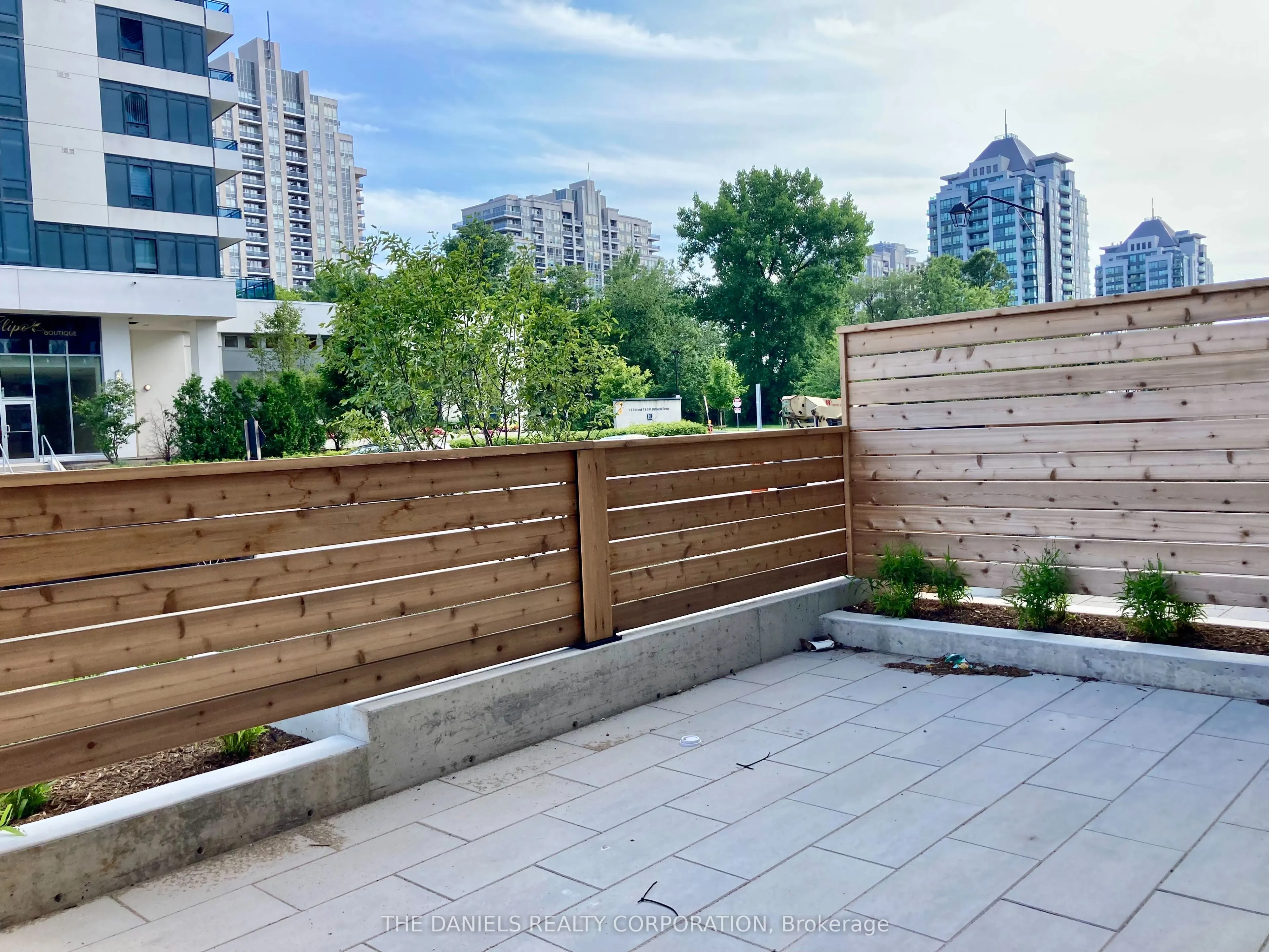 7950 Bathurst Street, #105