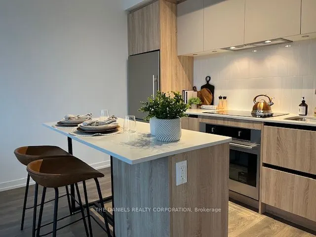 7950 Bathurst Street, #105