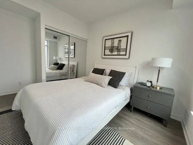 7950 Bathurst Street, #105