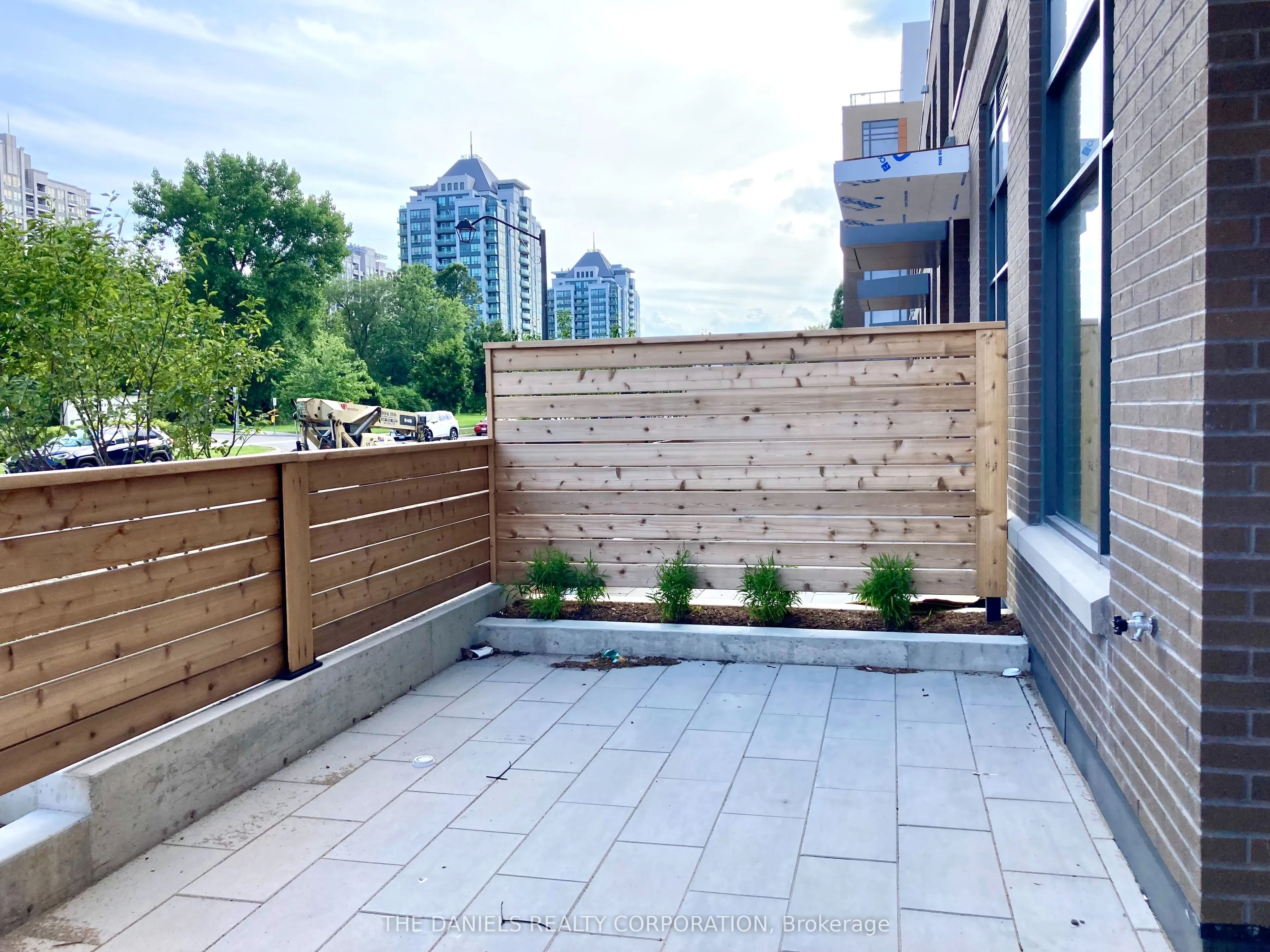 7950 Bathurst Street, #105
