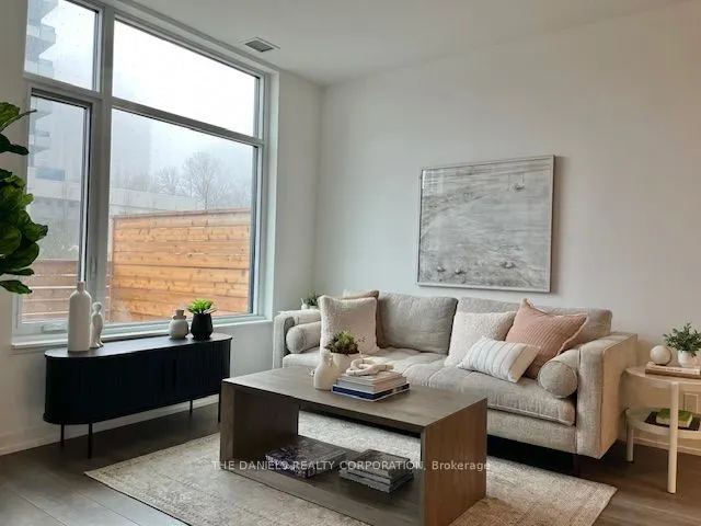 7950 Bathurst Street, #105