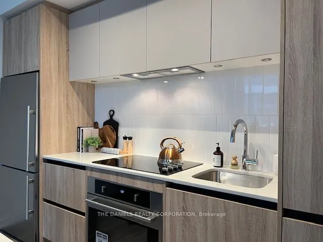 7950 Bathurst Street, #105