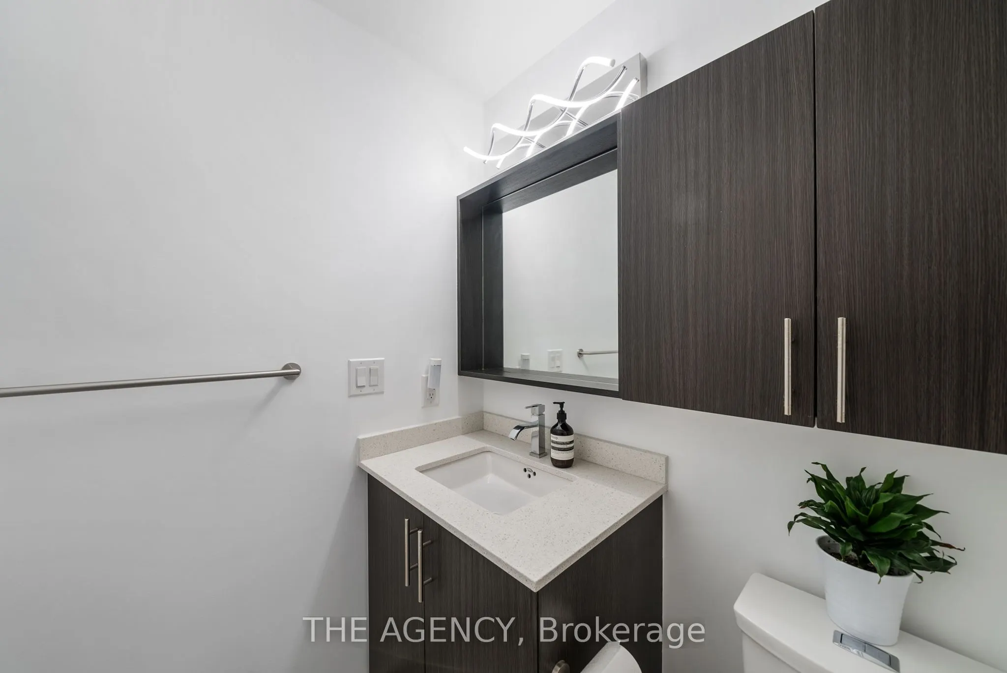 3600 Highway 7, #301