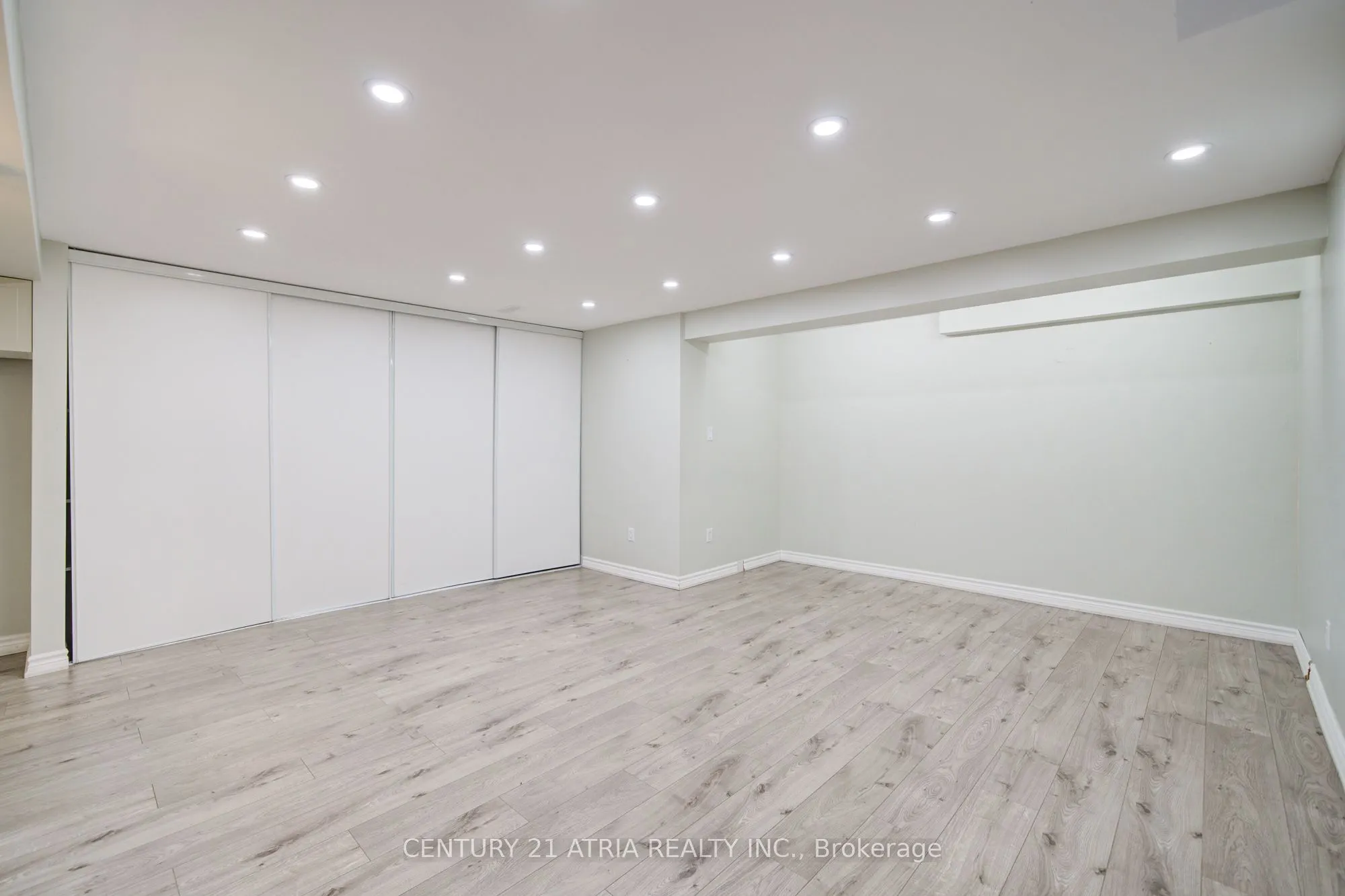 22 Peninsula Crescent