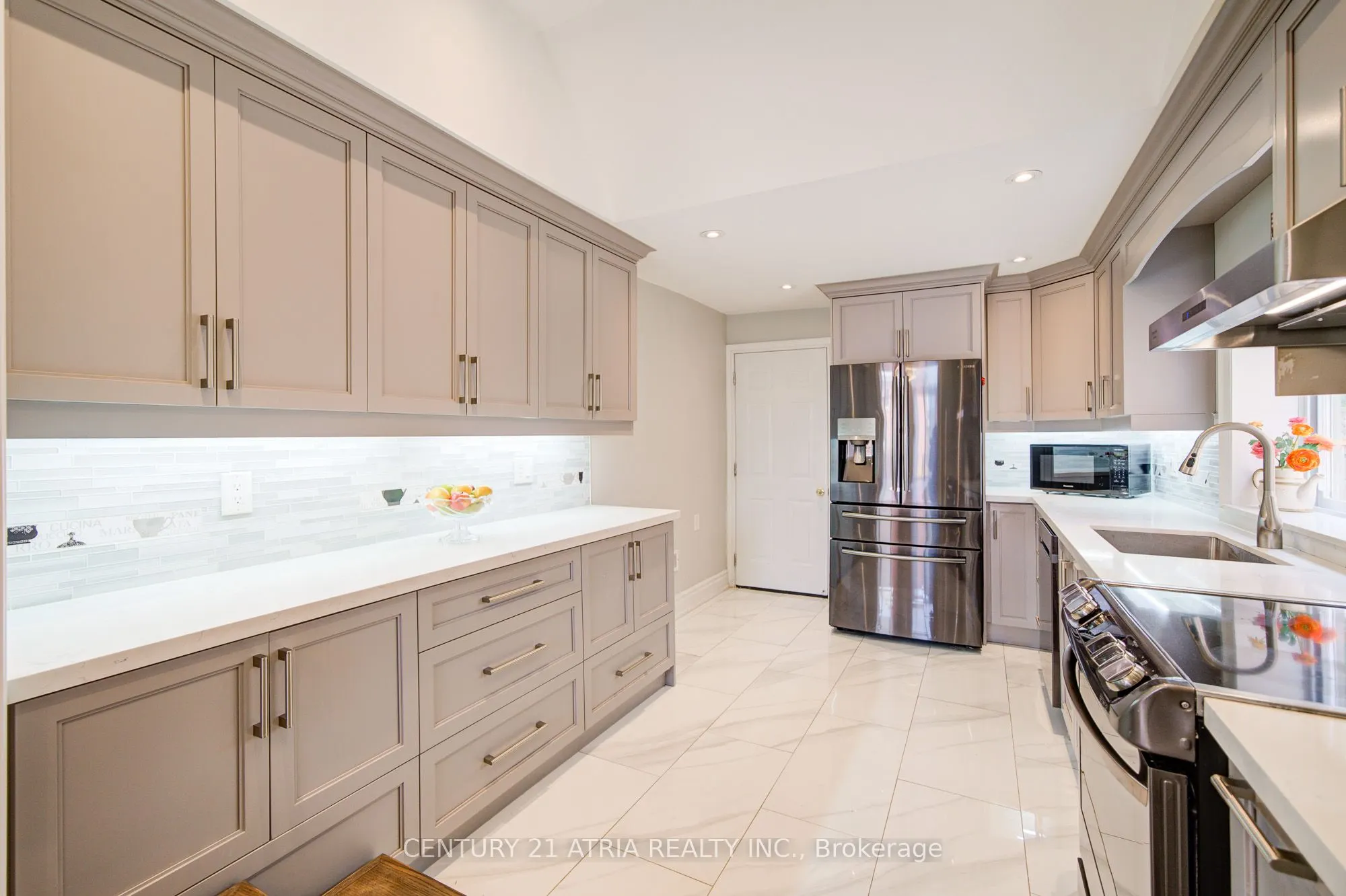 22 Peninsula Crescent