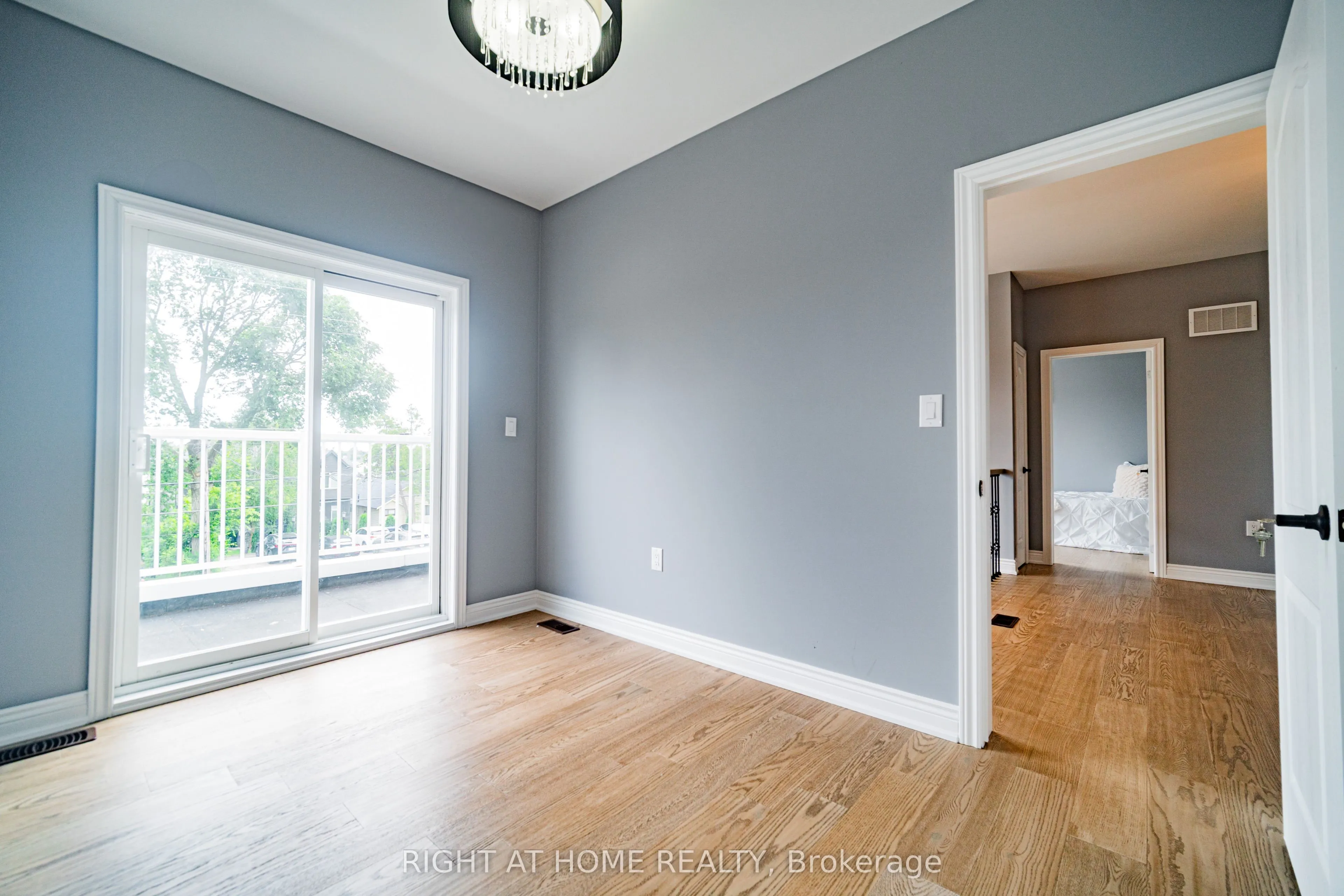 1372 Maple Road