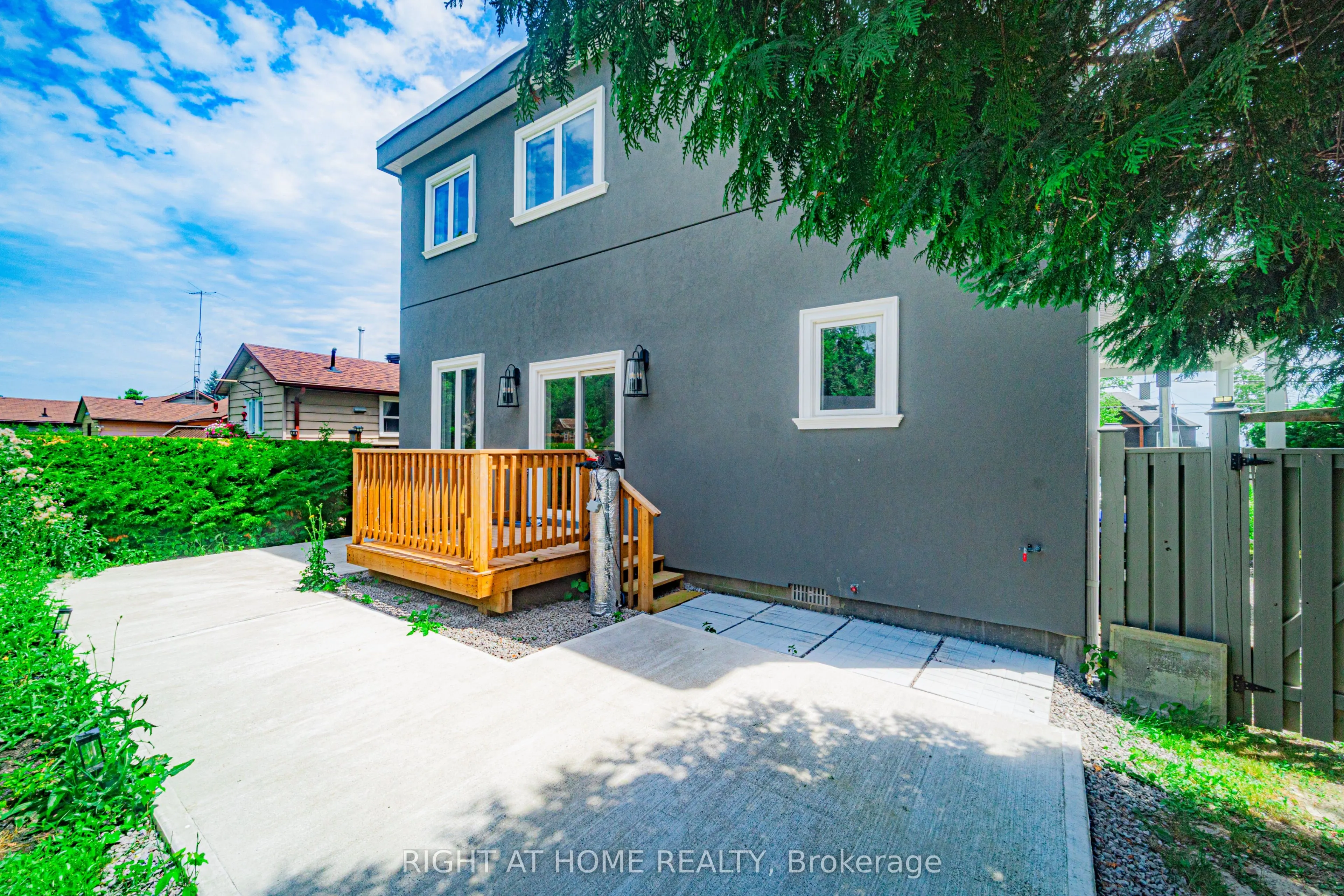 1372 Maple Road