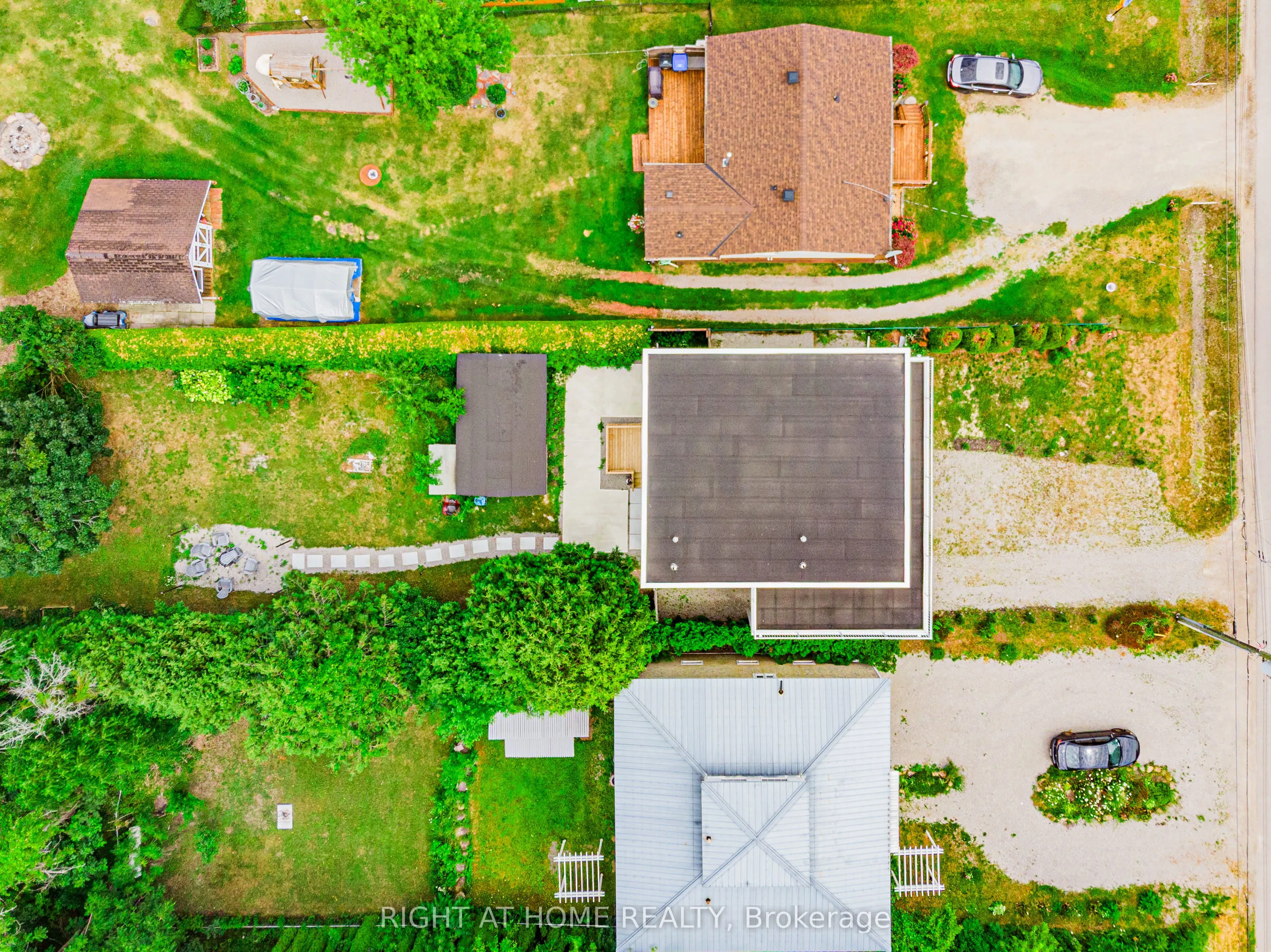 1372 Maple Road