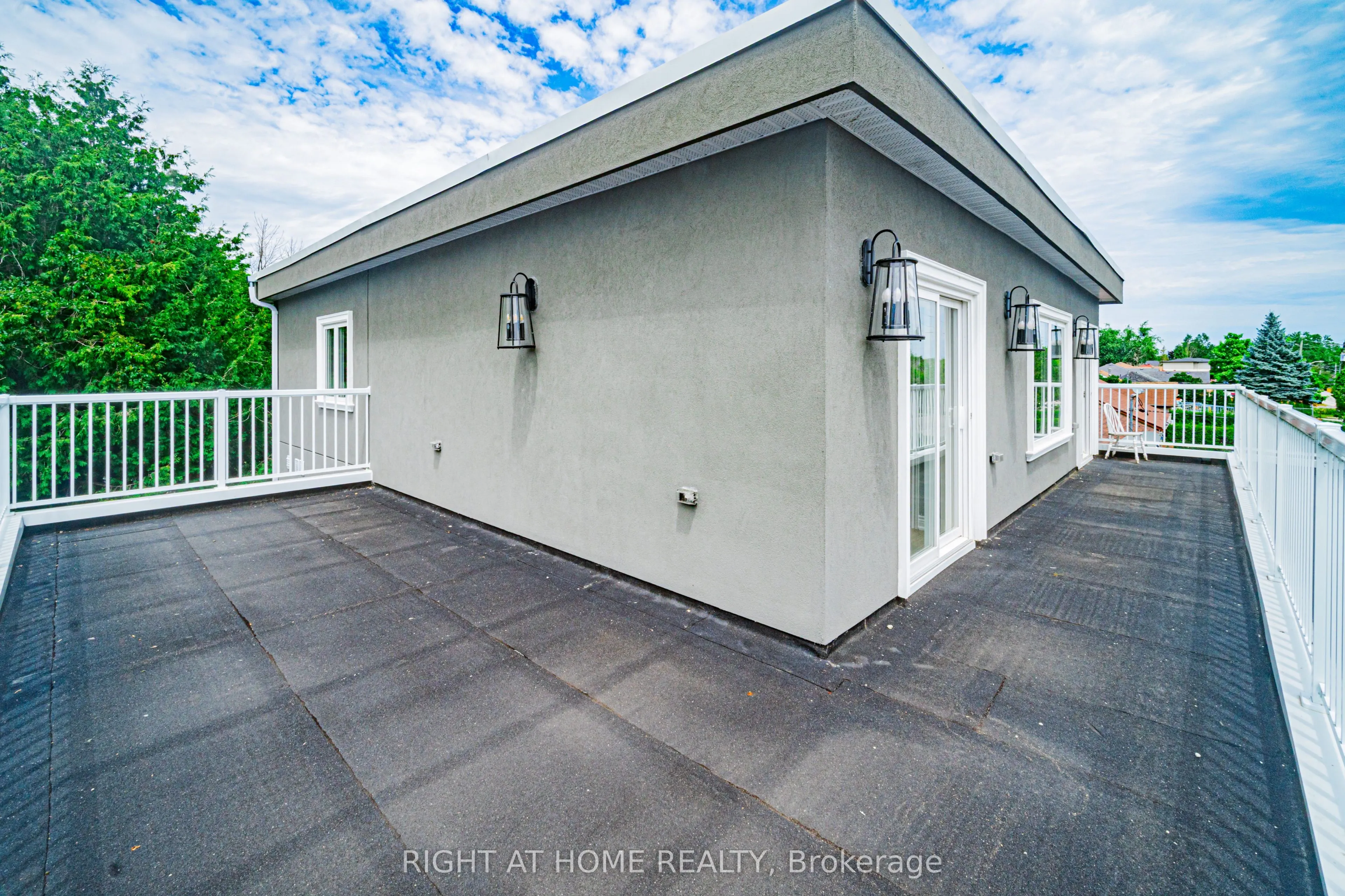 1372 Maple Road