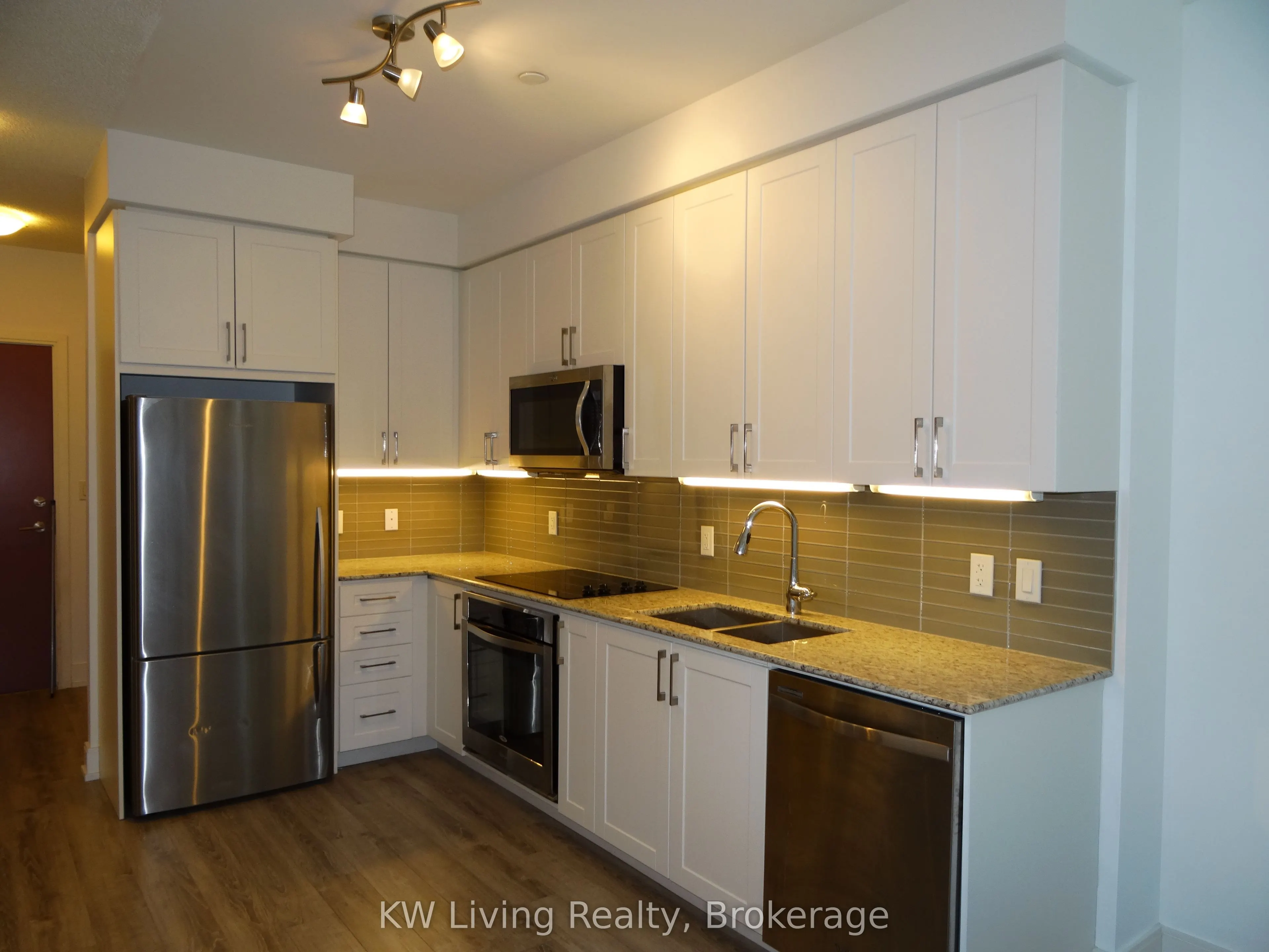 9608 Yonge Street, #505A
