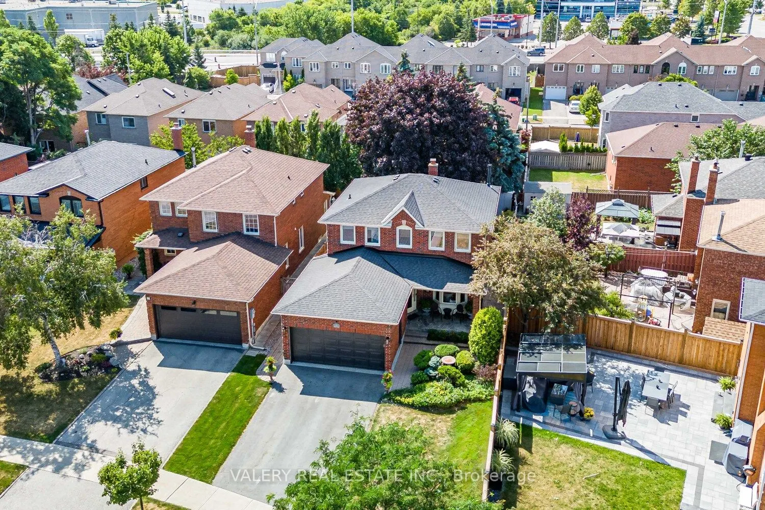 11 Belmont Crescent