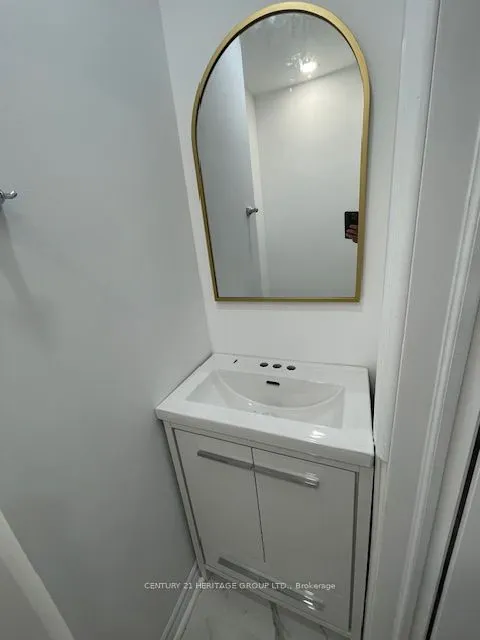 231 Blue Grass Boulevard