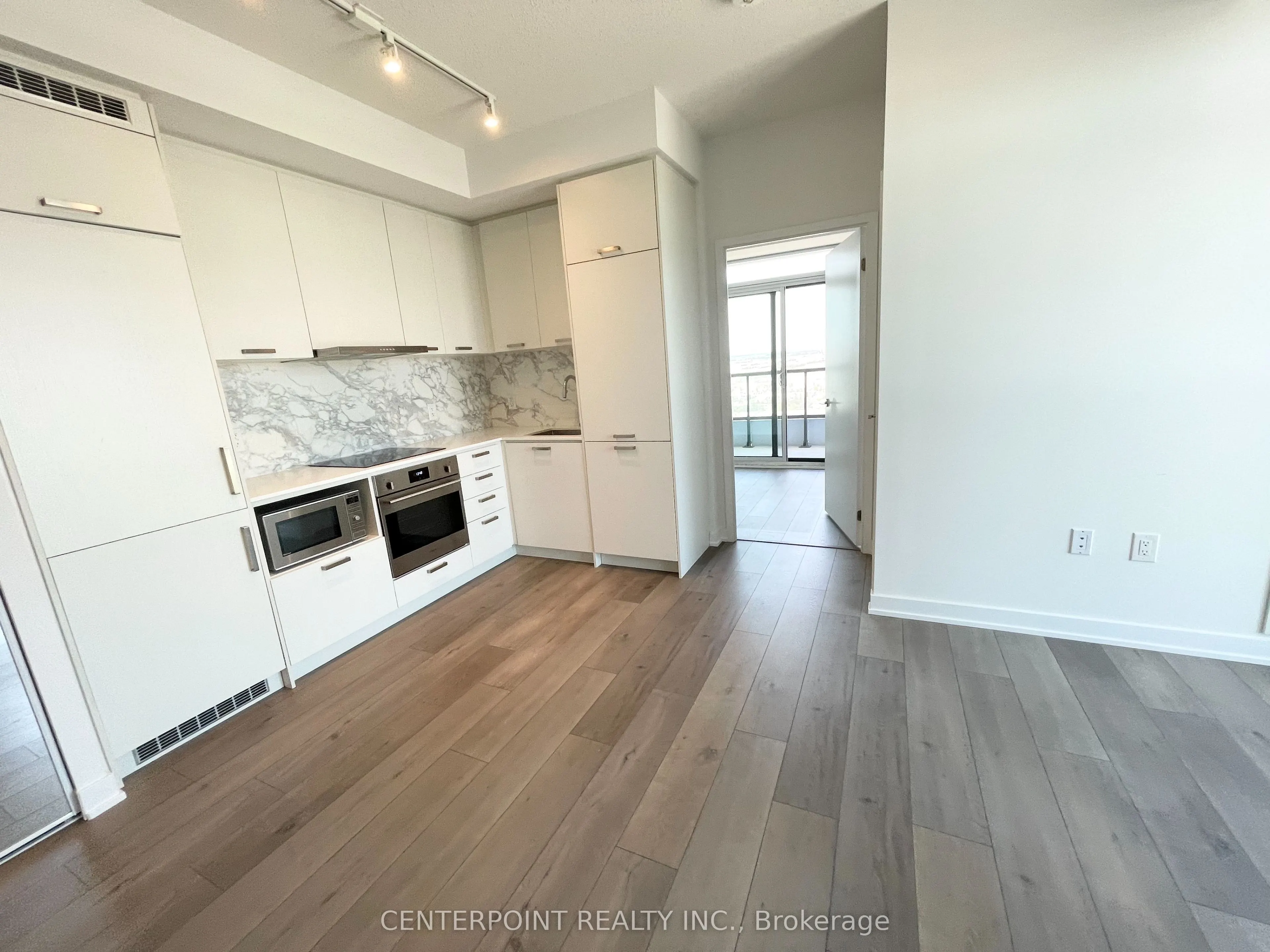 38 Honeycrisp Crescent, #1910