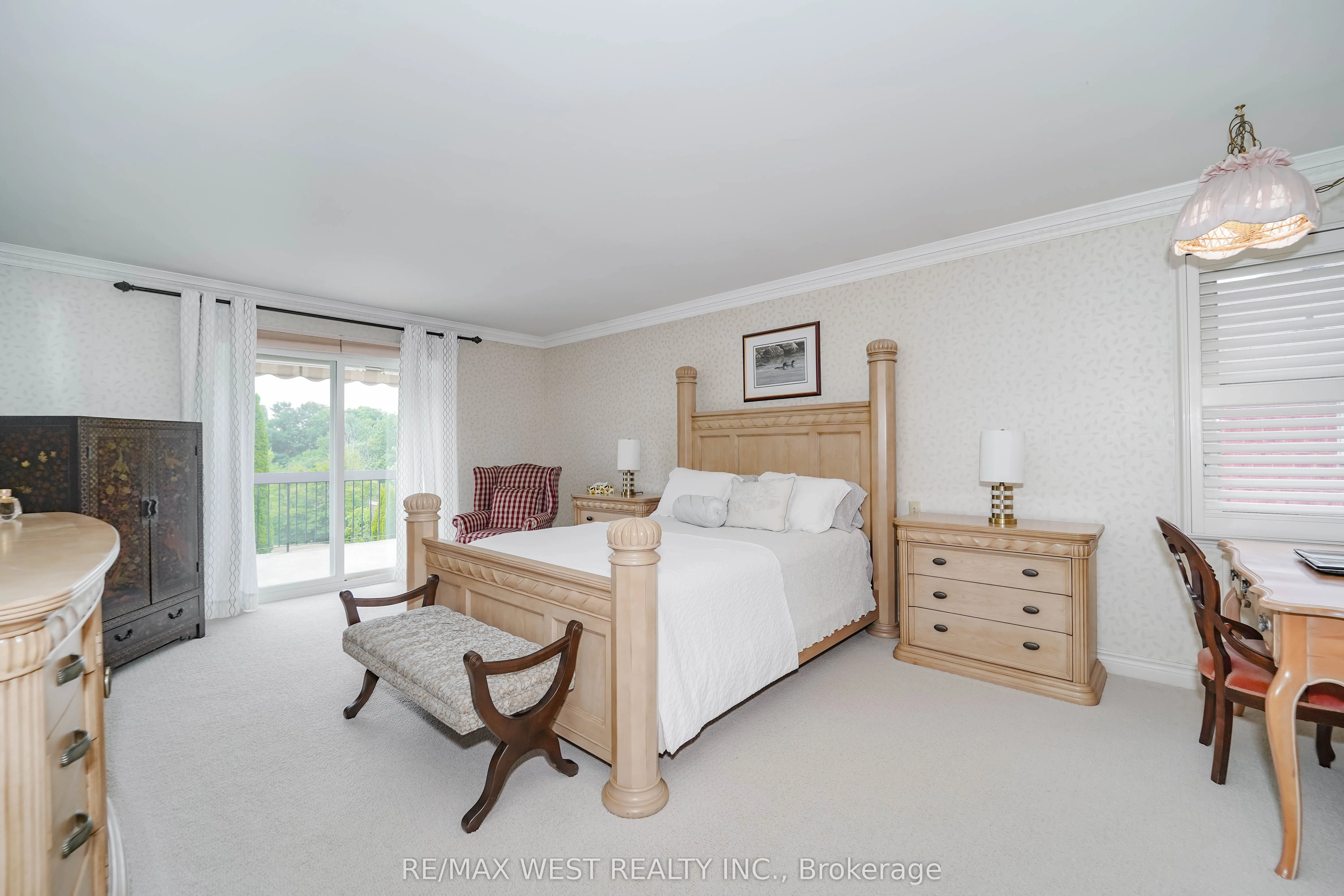 28 Bridgend Court S