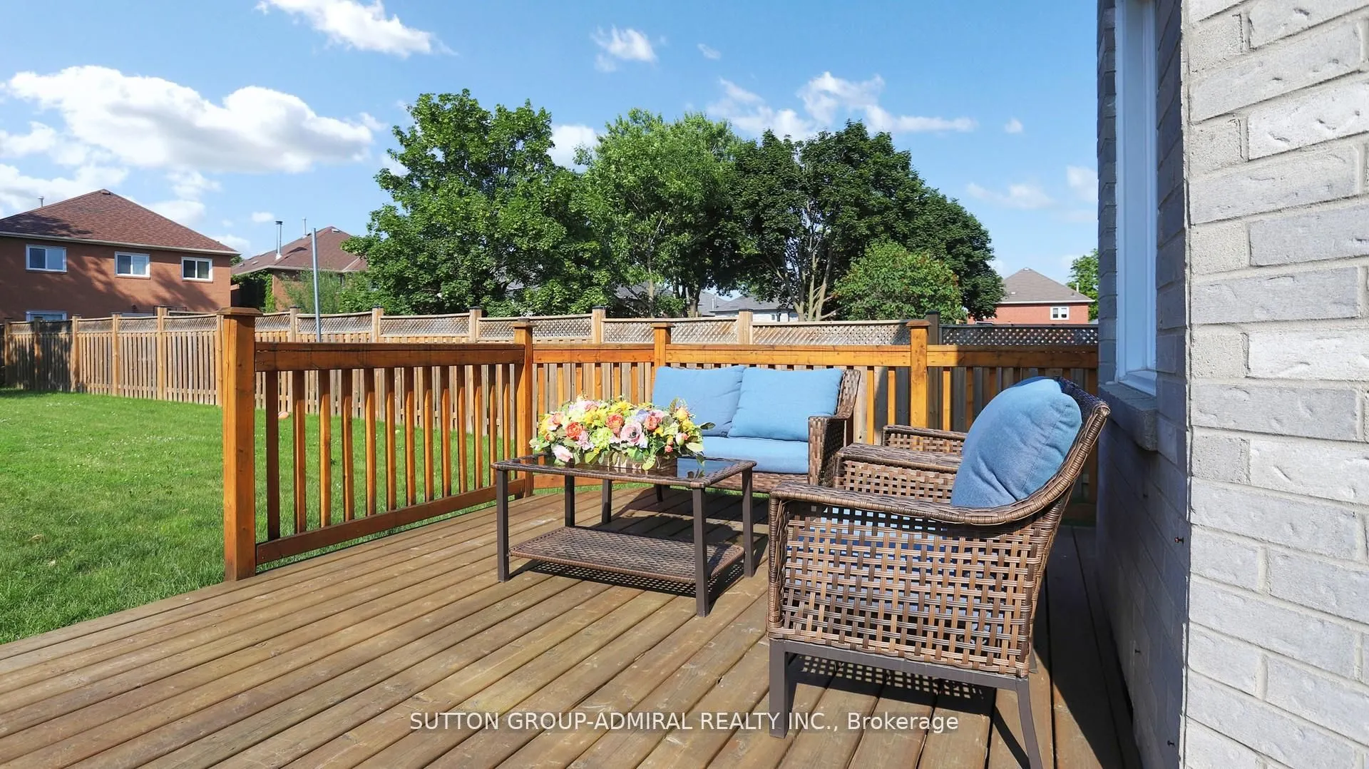 186 WESTHAMPTON Drive